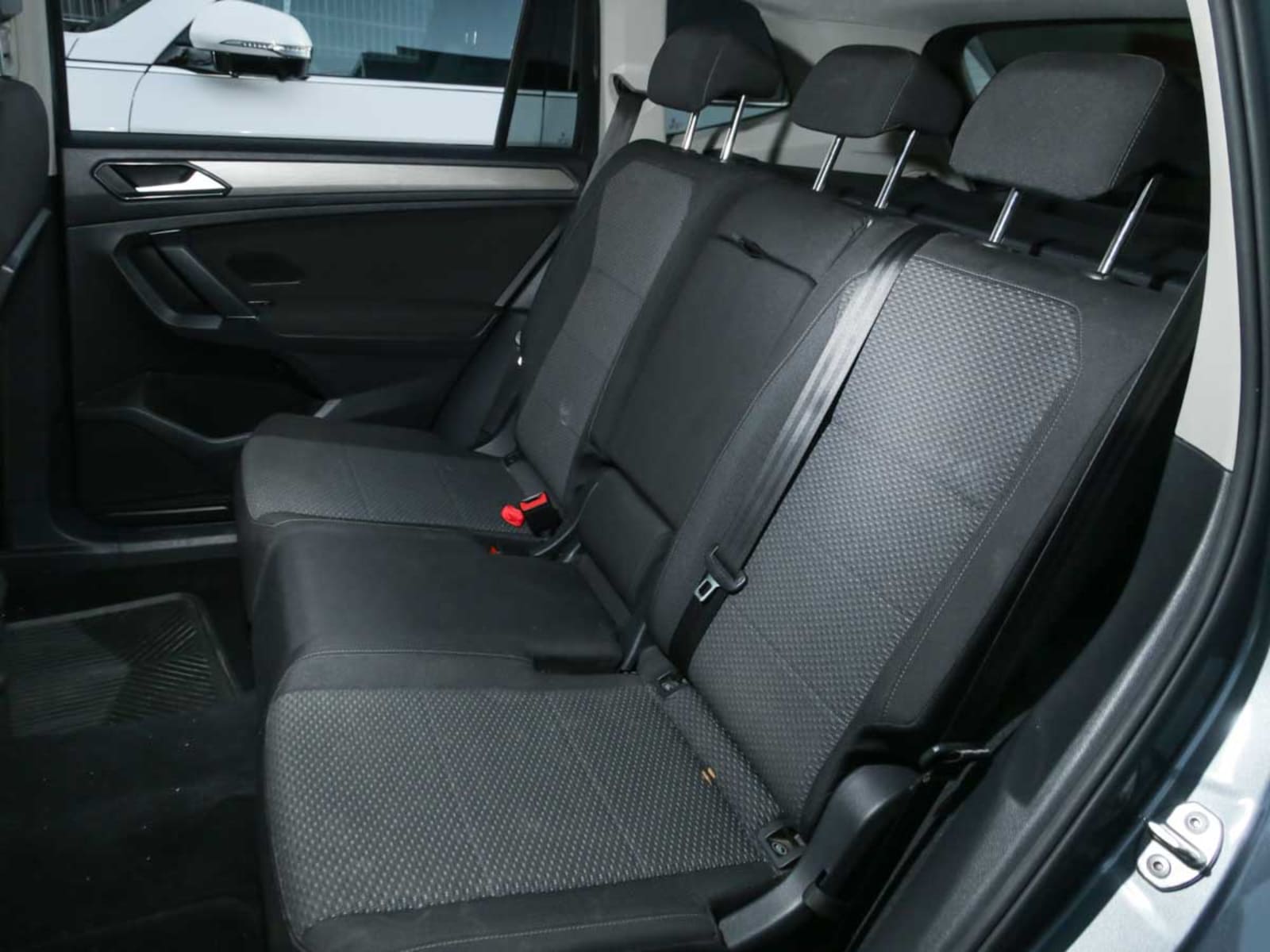 VOLKSWAGEN TIGUAN FULL 2018 - Imagen 11 de 13