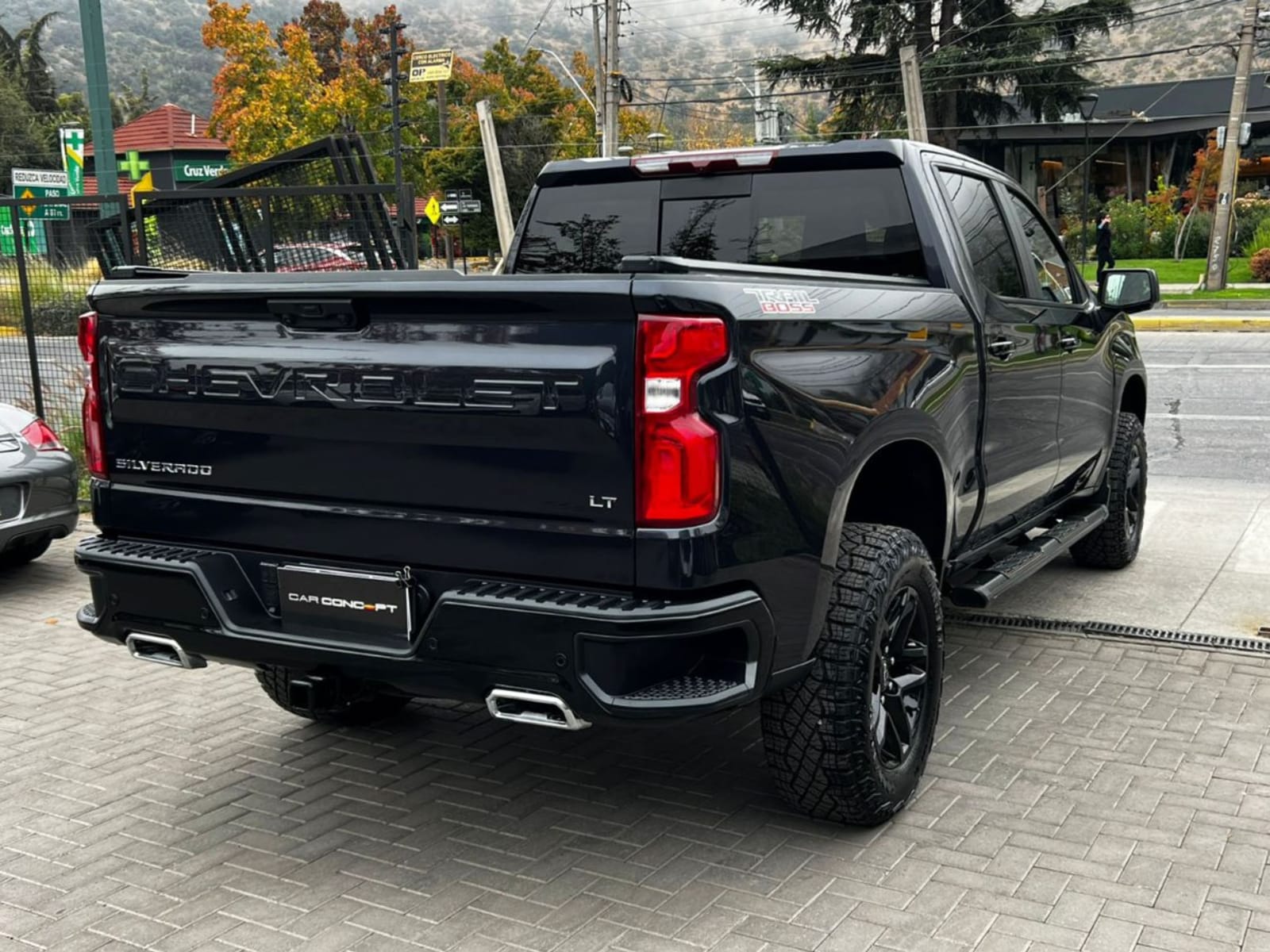 CHEVROLET SILVERADO LT TRAIL BOSS 2025 - Imagen 4 de 20