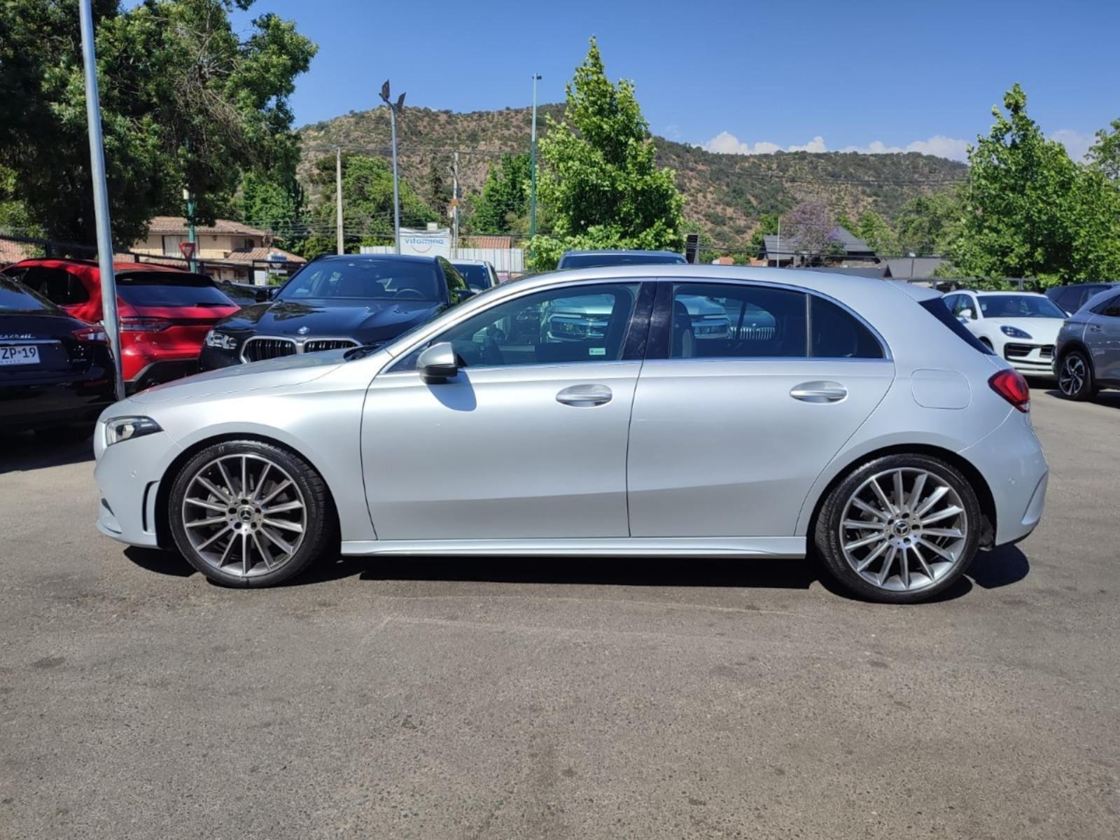 MERCEDES-BENZ A250 2.0 DCT AMG LINE 2022 - Imagen 4 de 17