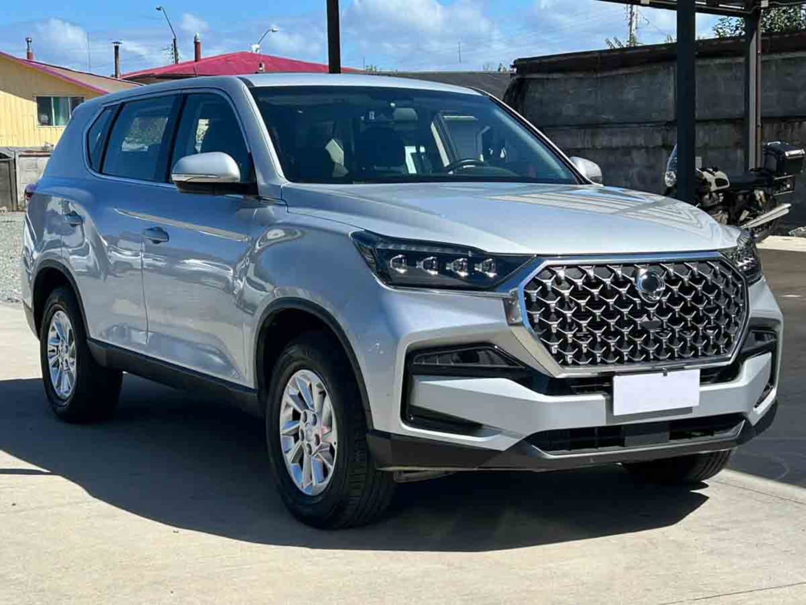 SSANGYONG NEW REXTON LX 2.0 T 6MT 2WD 6AB 2024 - Imagen 3 de 17