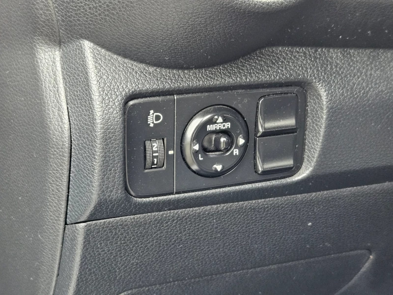KIA SOLUTO 1.4 LX 4X2 AC MT 4P 2021 - Imagen 17 de 20