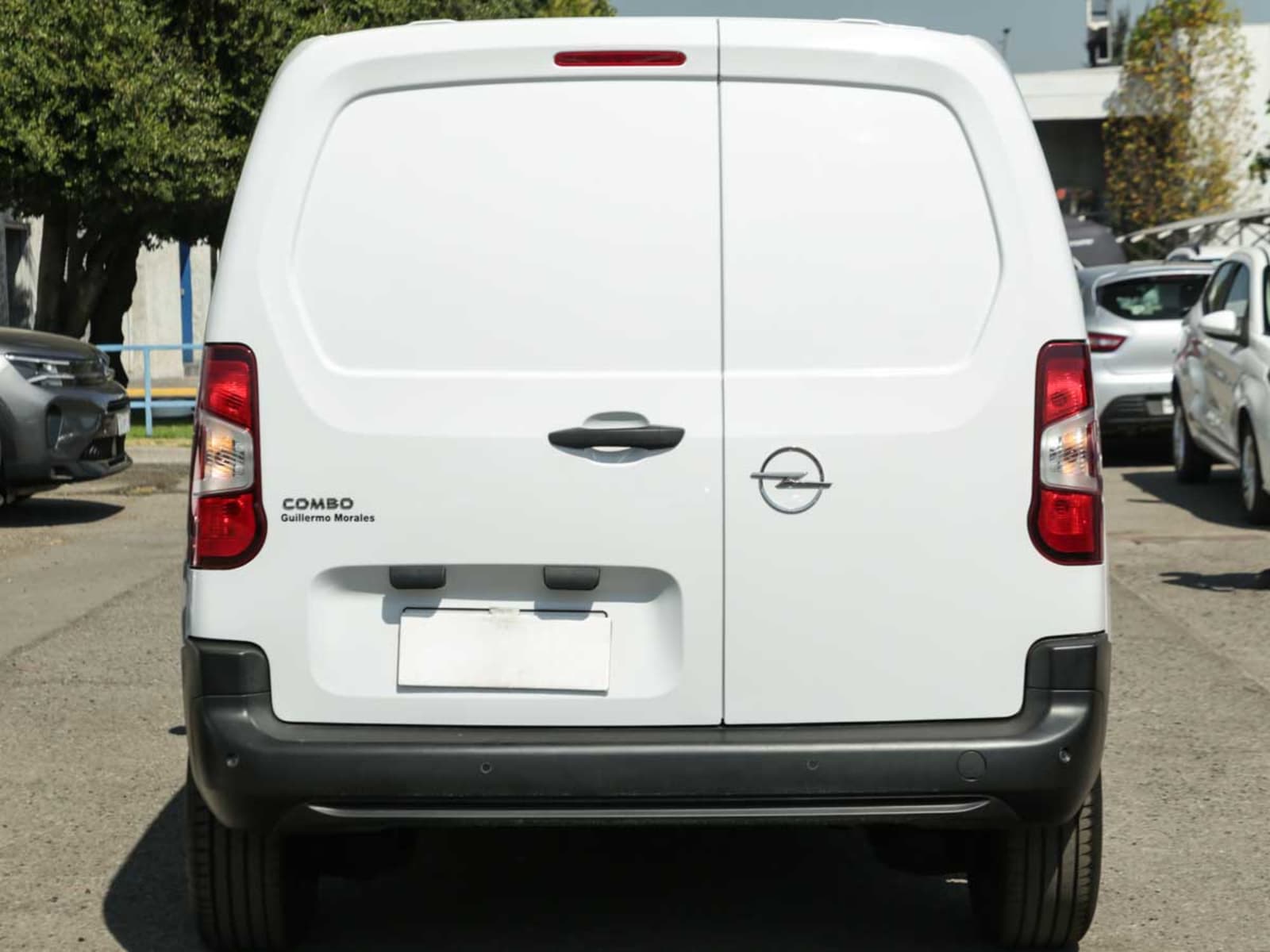 OPEL COMBO DIESEL 100HP MT 2026 - Imagen 5 de 14