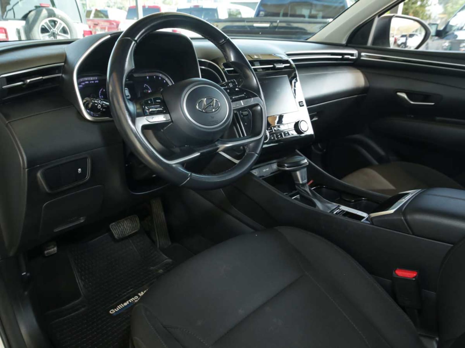HYUNDAI TUCSON NX4 2.0 AUT 2023 - Imagen 8 de 13