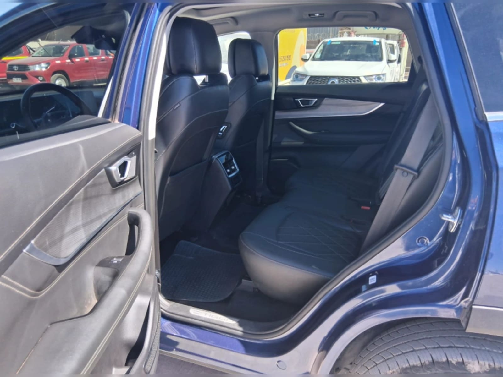 CHERY TIGGO 8 PRO 2.0 TGDI GLX PRO MAX AWD AT 5P 2024 - Imagen 9 de 14
