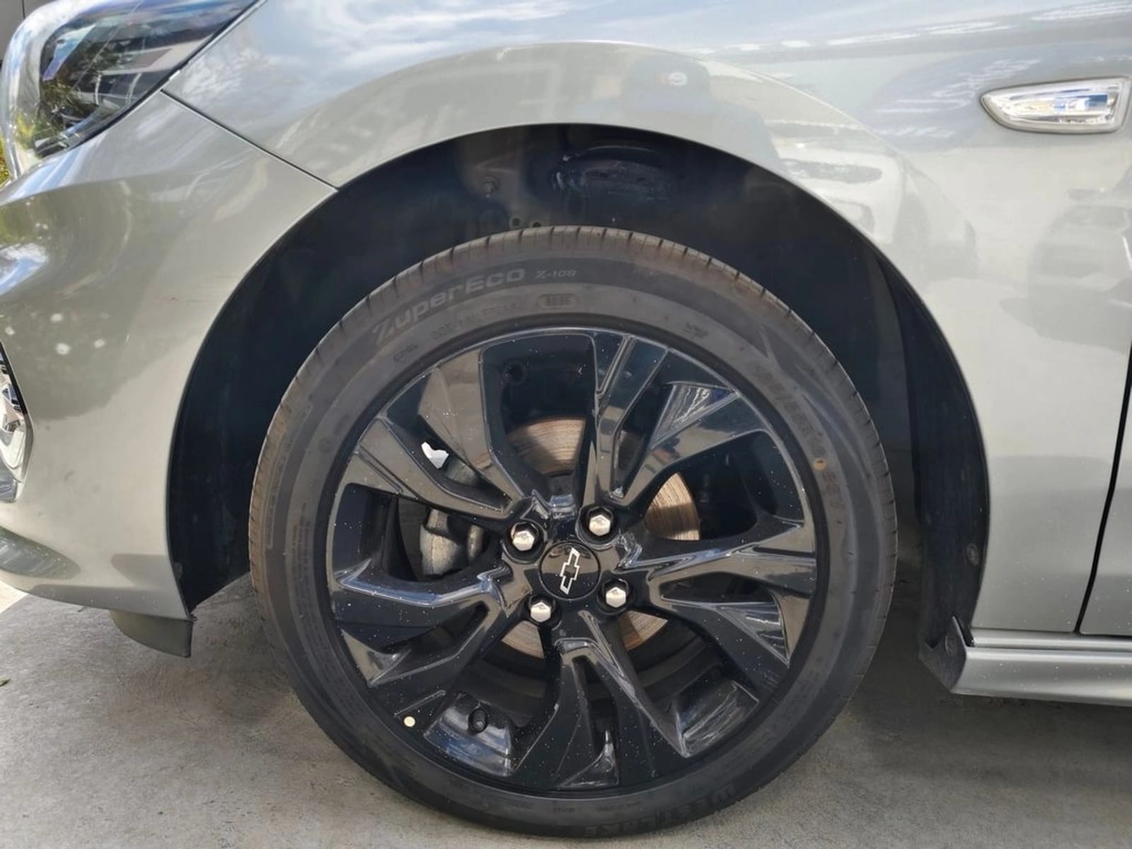 CHEVROLET ONIX 1.0T RS R 4X2 HB MT 5P 2024 - Imagen 9 de 20