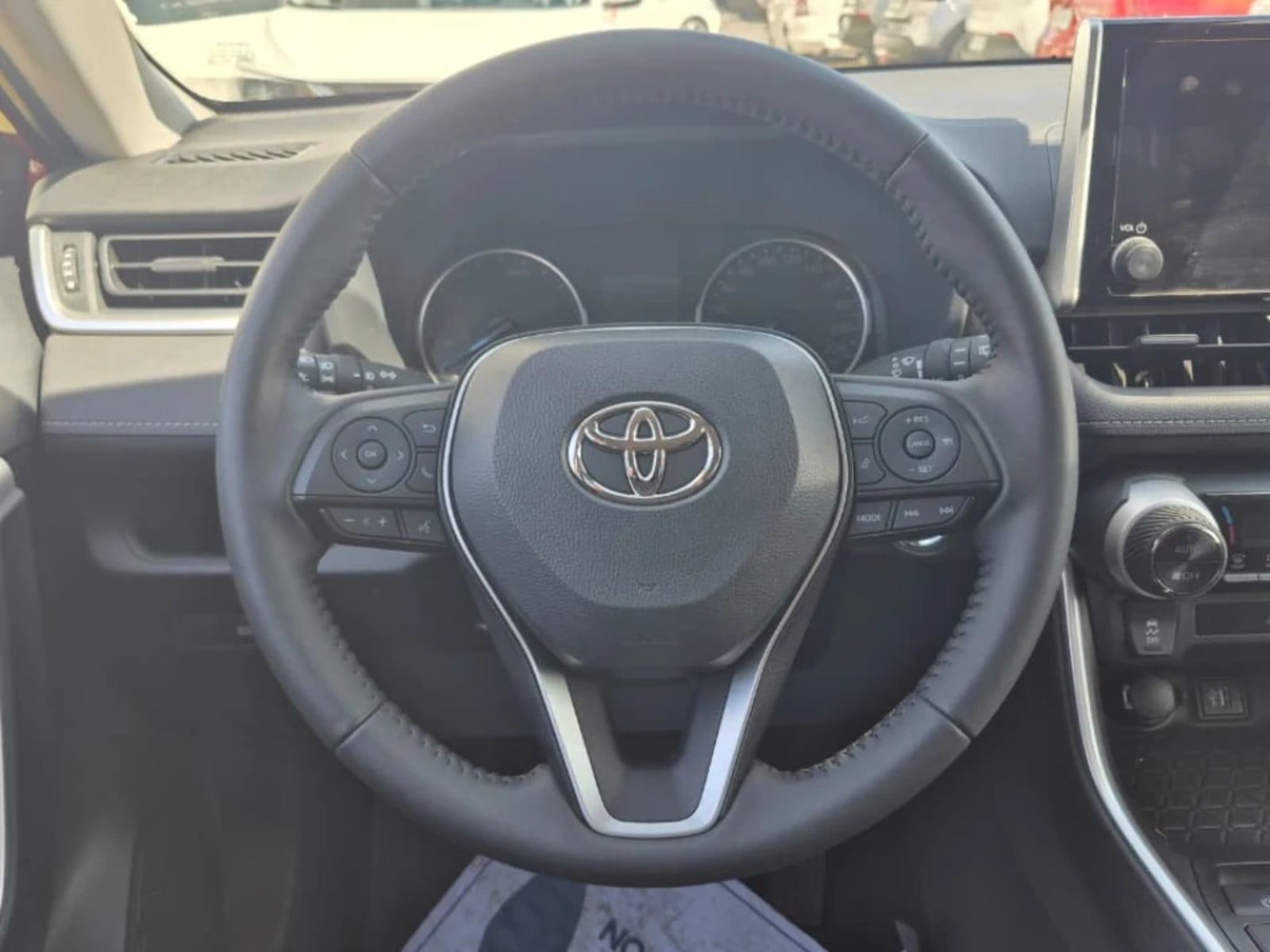 TOYOTA RAV4 HV XLE HV 2.5 CVT AT 2024 - Imagen 9 de 14