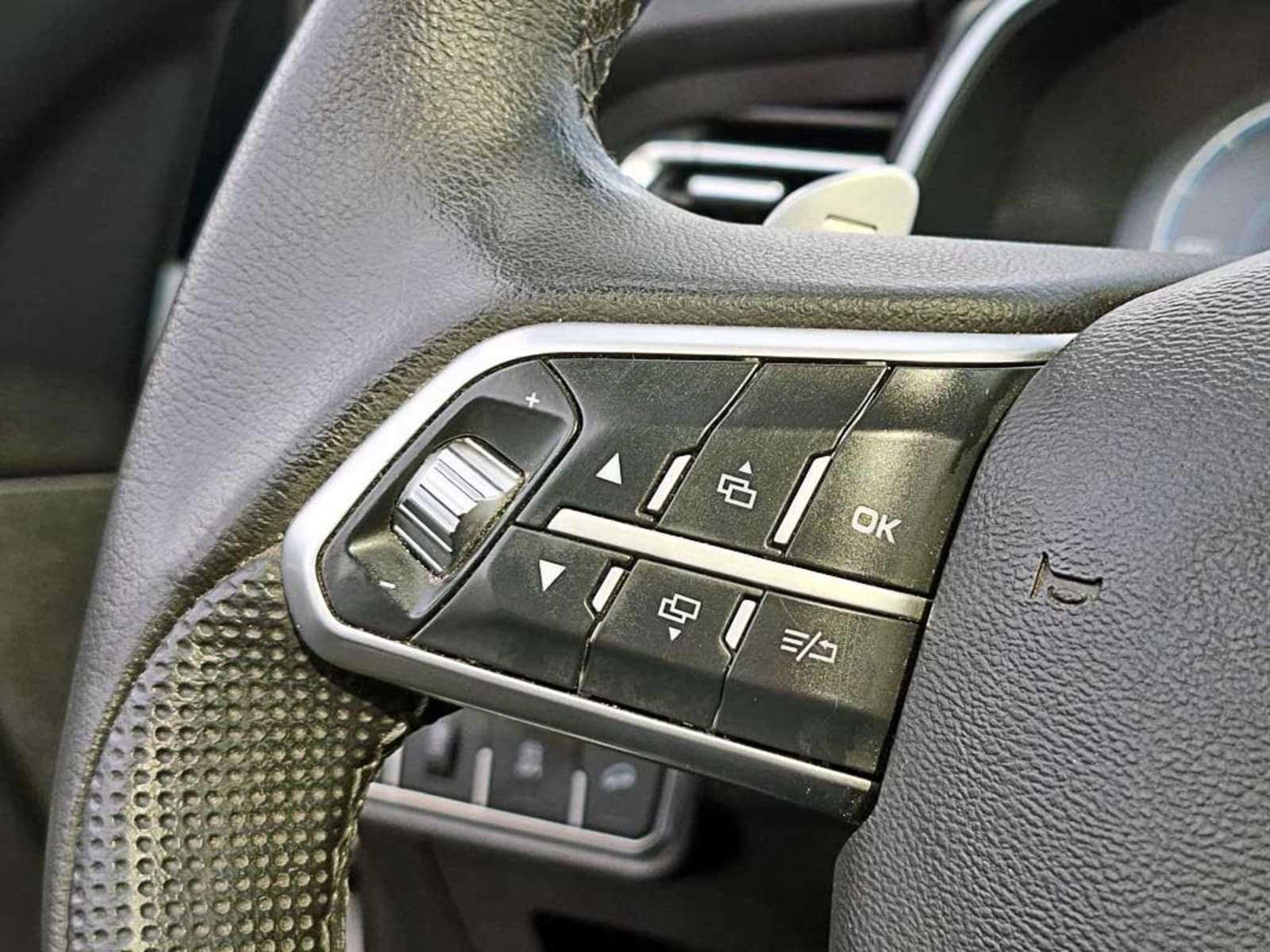 HAVAL H6 2.0 DELUXE AT 2020 - Imagen 17 de 20