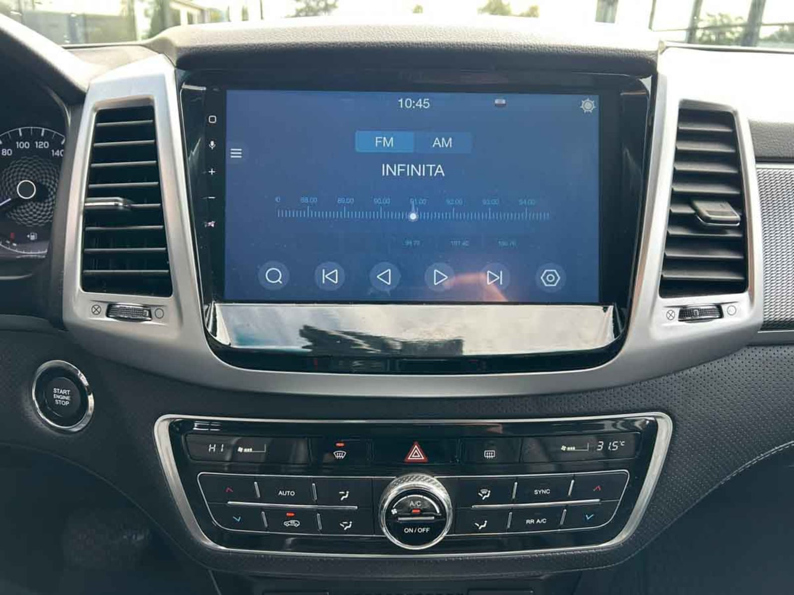 SSANGYONG NEW REXTON GLX 2.2TD 8AT 2WD 6AB 2024 - Imagen 13 de 16