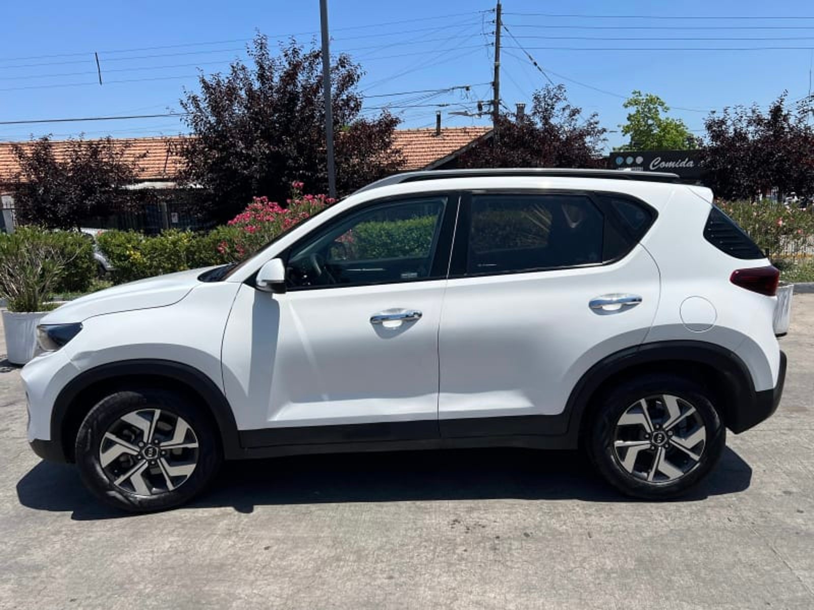 Kia Sonet 2021 - Foto 4 de 8