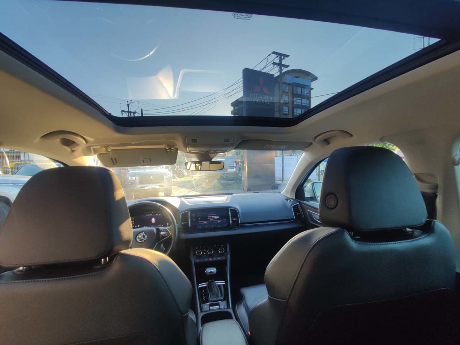SKODA KAROQ TSI 1.4 AUT 2024 - Imagen 12 de 14
