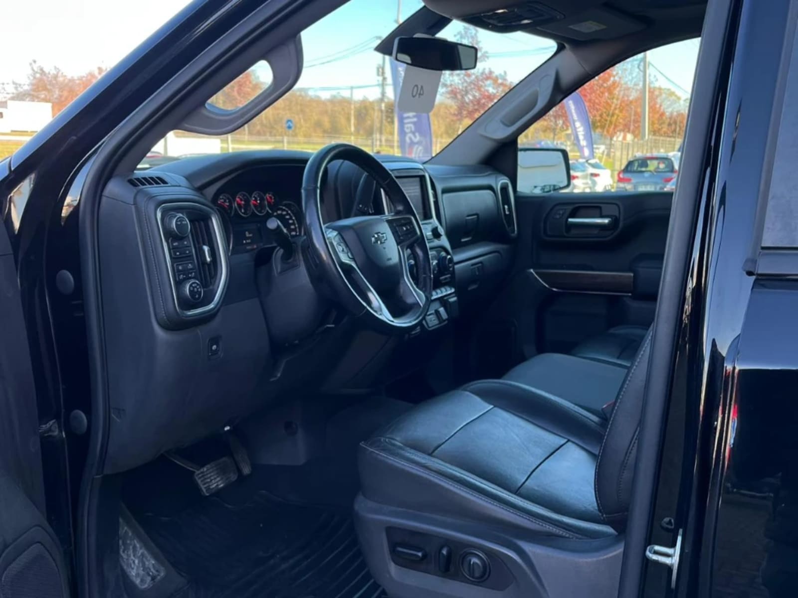 CHEVROLET SILVERADO 5.3 LT TRAILBOSS Z71 4X4 AT 4P 2021 - Imagen 13 de 20