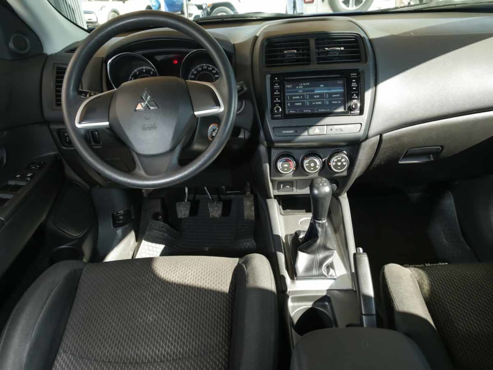 MITSUBISHI ASX GL MT 4X2 2023 - Imagen 12 de 13
