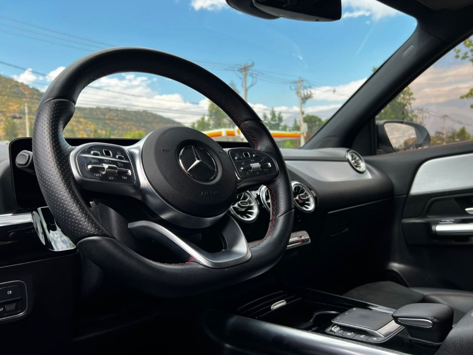 MERCEDES-BENZ GLA 250 2.0 TURBO 4MATIC 2022 - Imagen 9 de 20
