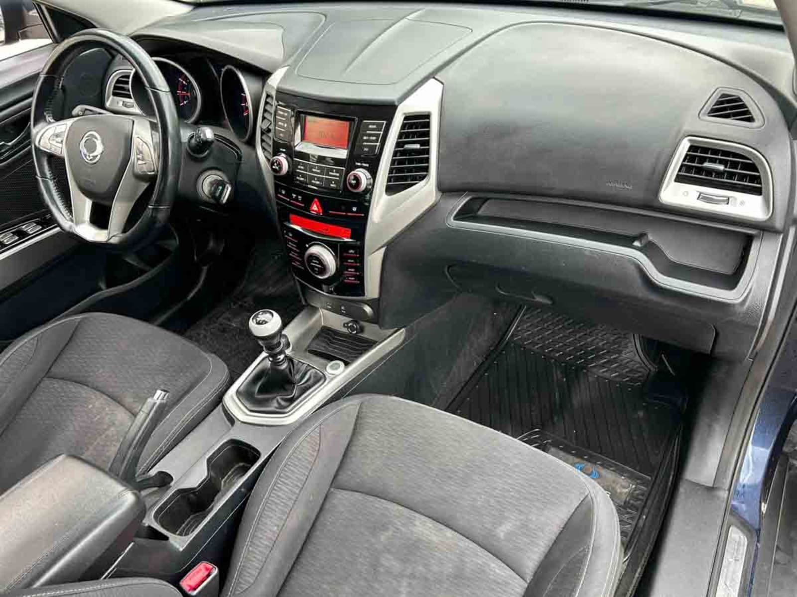 SSANGYONG TIVOLI 1.6 2017 - Imagen 10 de 15