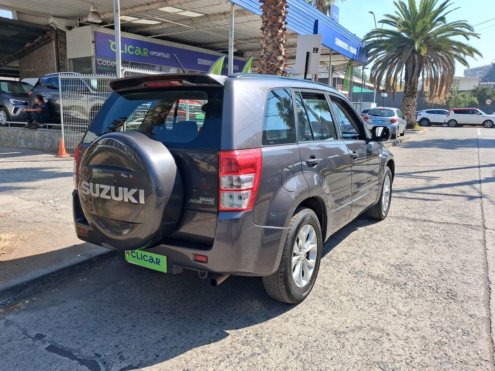 Suzuki Grand Nomade 2.4 Glx Sport 4x2 Euro4 At 5p 2016 - Imagen 7 de 8