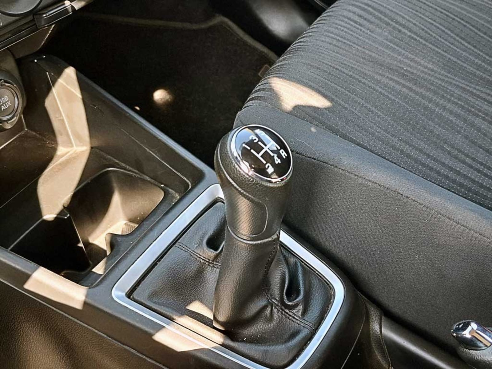 SUZUKI DZIRE (IN) 1.2 GL MT 2024 - Imagen 19 de 20