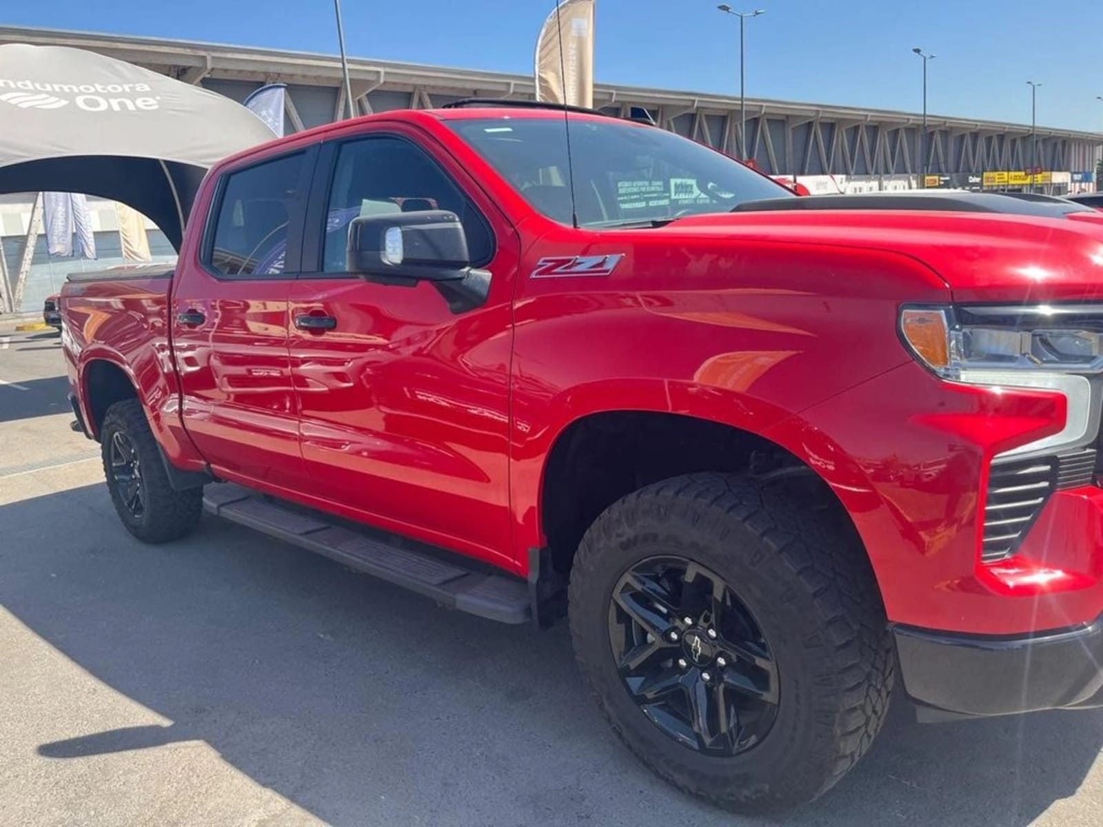 CHEVROLET SILVERADO SILVERADO CC DCAB 4X4 5.3 AUT 2023 - Imagen 6 de 20