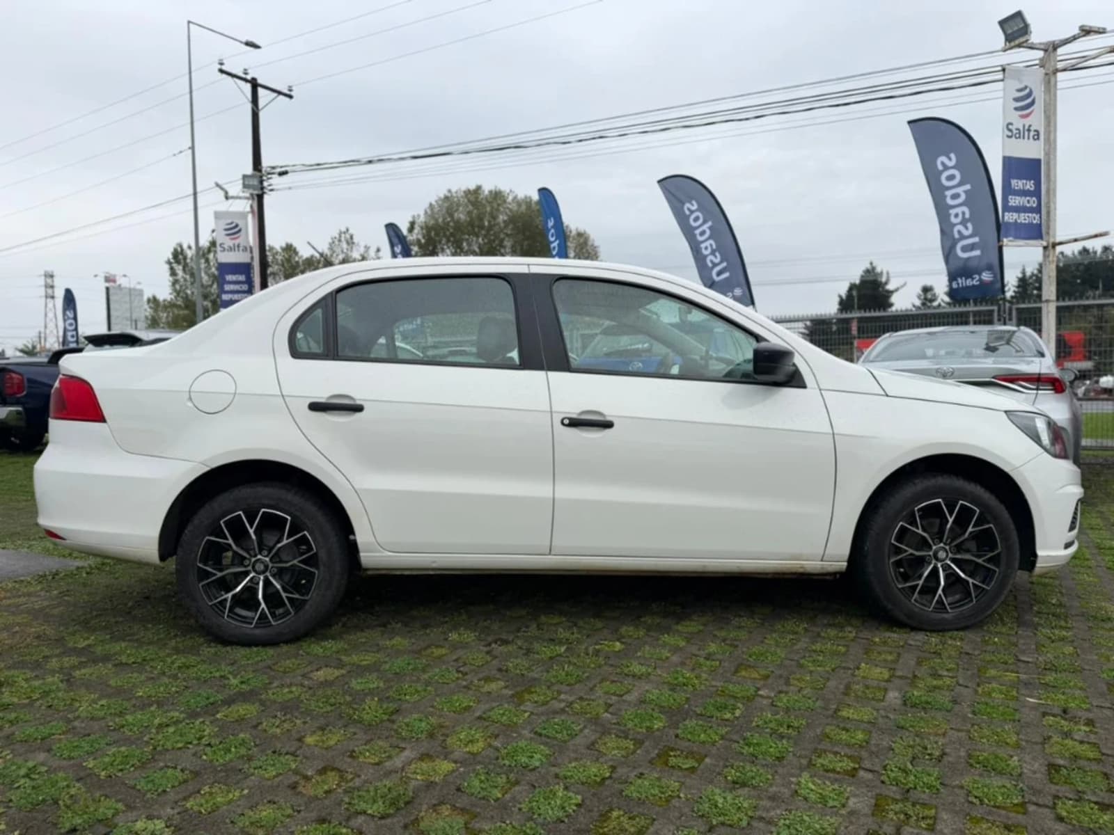 VOLKSWAGEN VOYAGE 1.6 COMFORTLINE 4X2 VOLANTE MULTIFUNCION AC 2AB MT 2021 - Imagen 4 de 20