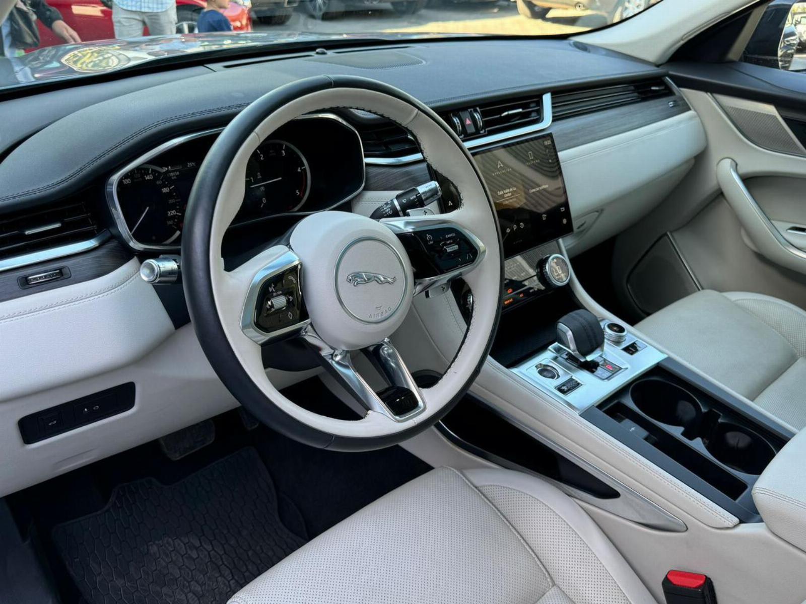 JAGUAR F-PACE DIÉSEL 2.0I 2022 - Imagen 8 de 20