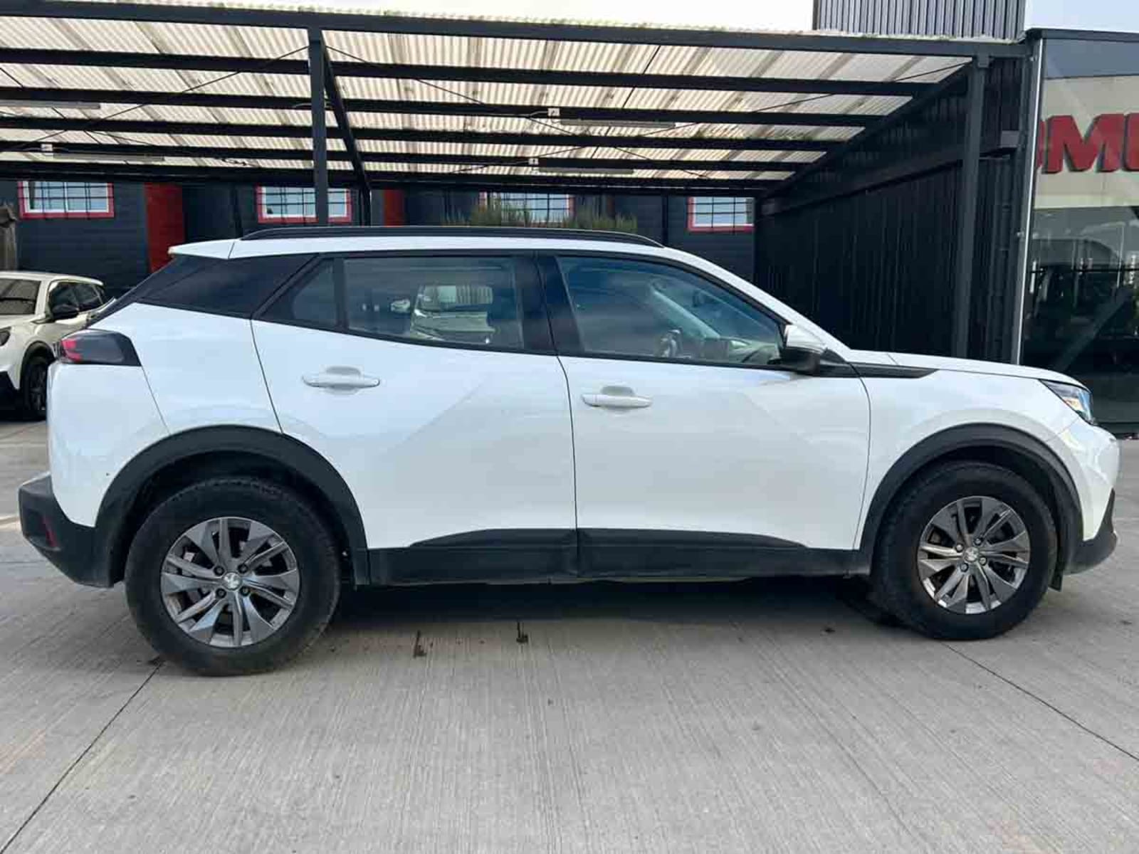 PEUGEOT 2008 PURETECH 130 1.2 2021 - Imagen 15 de 16