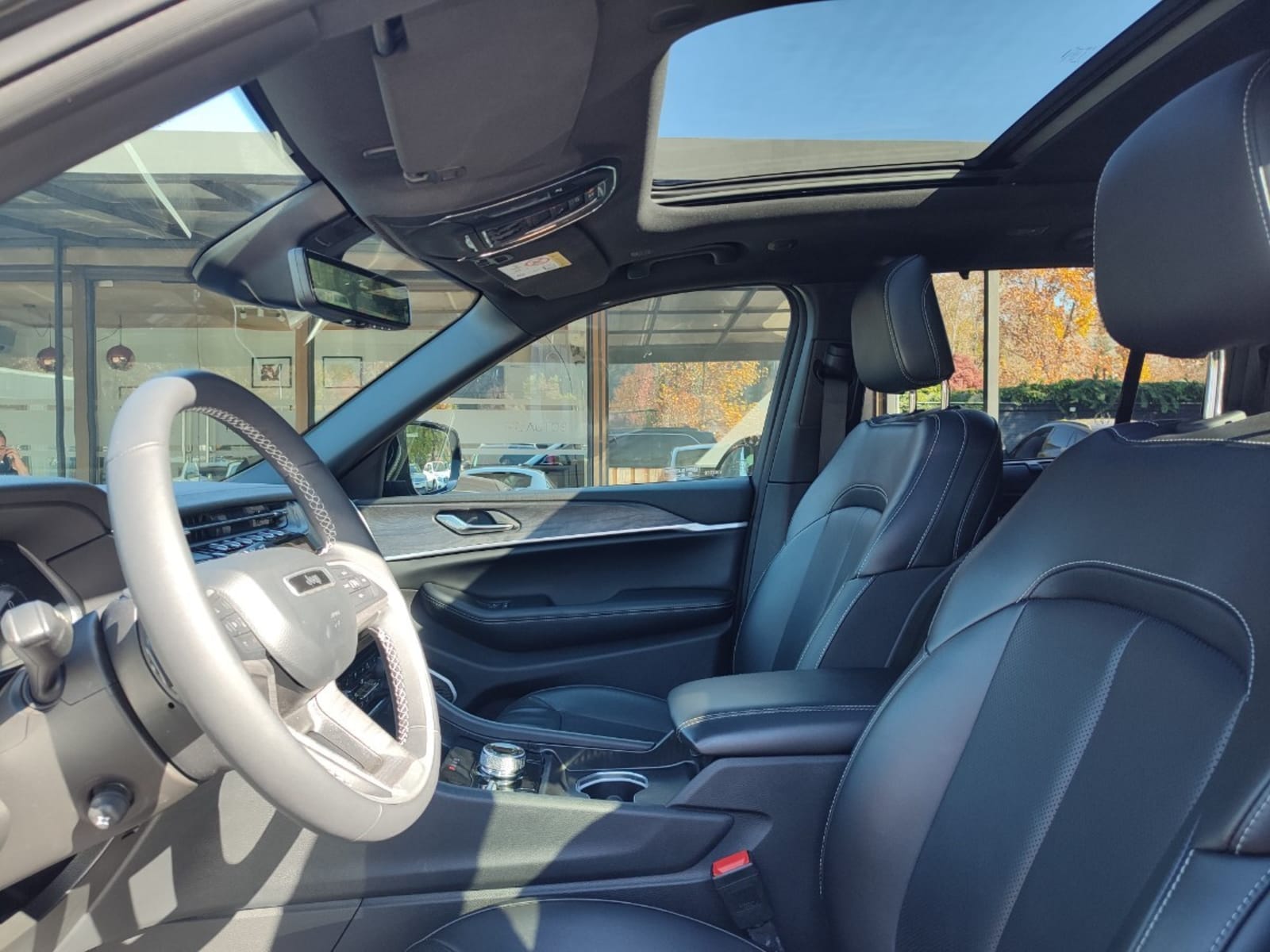JEEP GRAND CHEROKEE LIMITED 3.6 4X4 2025 - Imagen 12 de 18