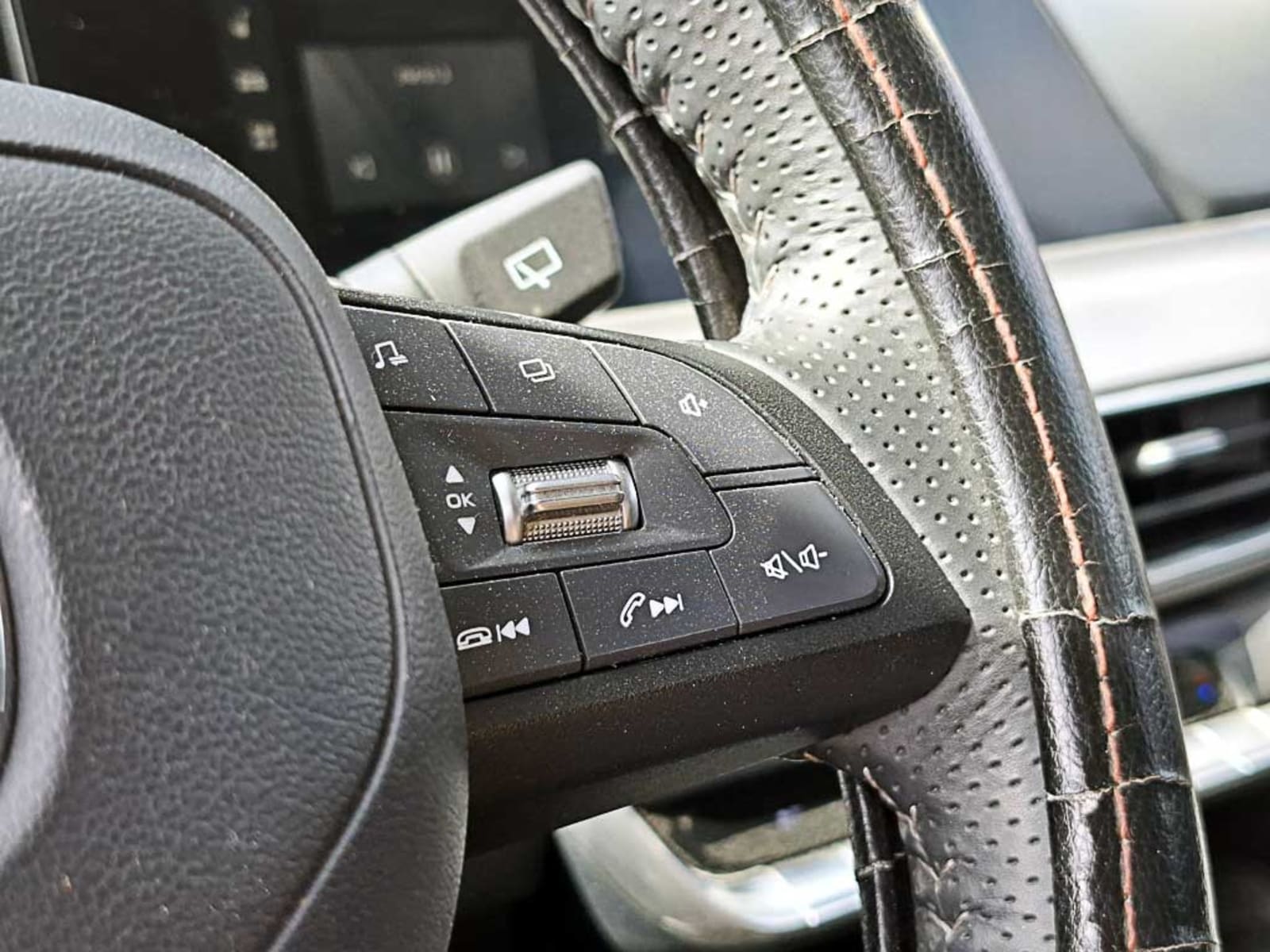CHANGAN UNI-T 1.5 ELITE AT 2023 - Imagen 17 de 20