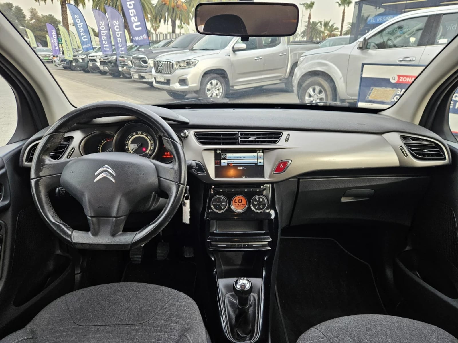 CITROEN C3 1.6 HDI COMFORT DIESEL 4X2 HB 92 BVM MT 5P 2017 - Imagen 13 de 20