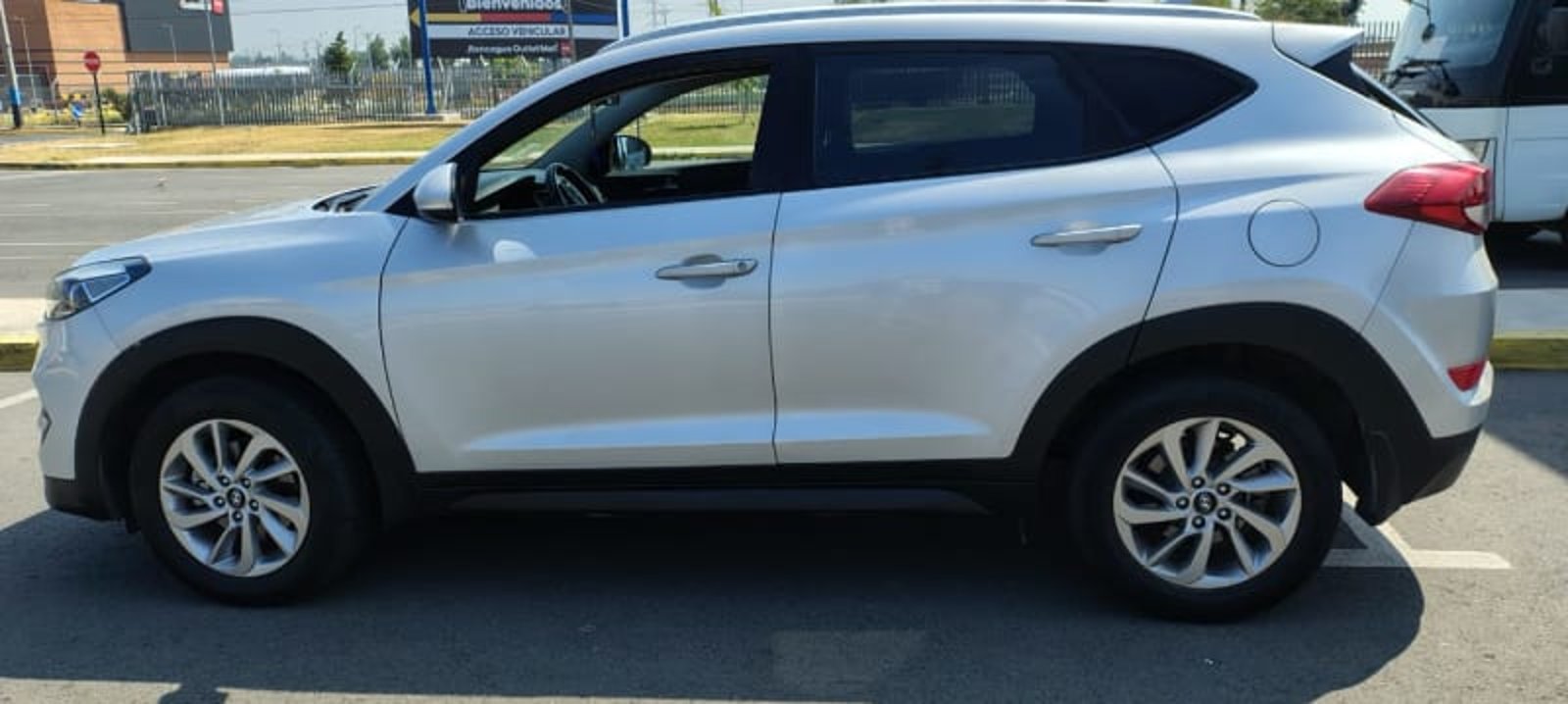 Hyundai TUCSON 2.0 TL GL ADV NAV AT 4X4 2017 - Imagen 4 de 4