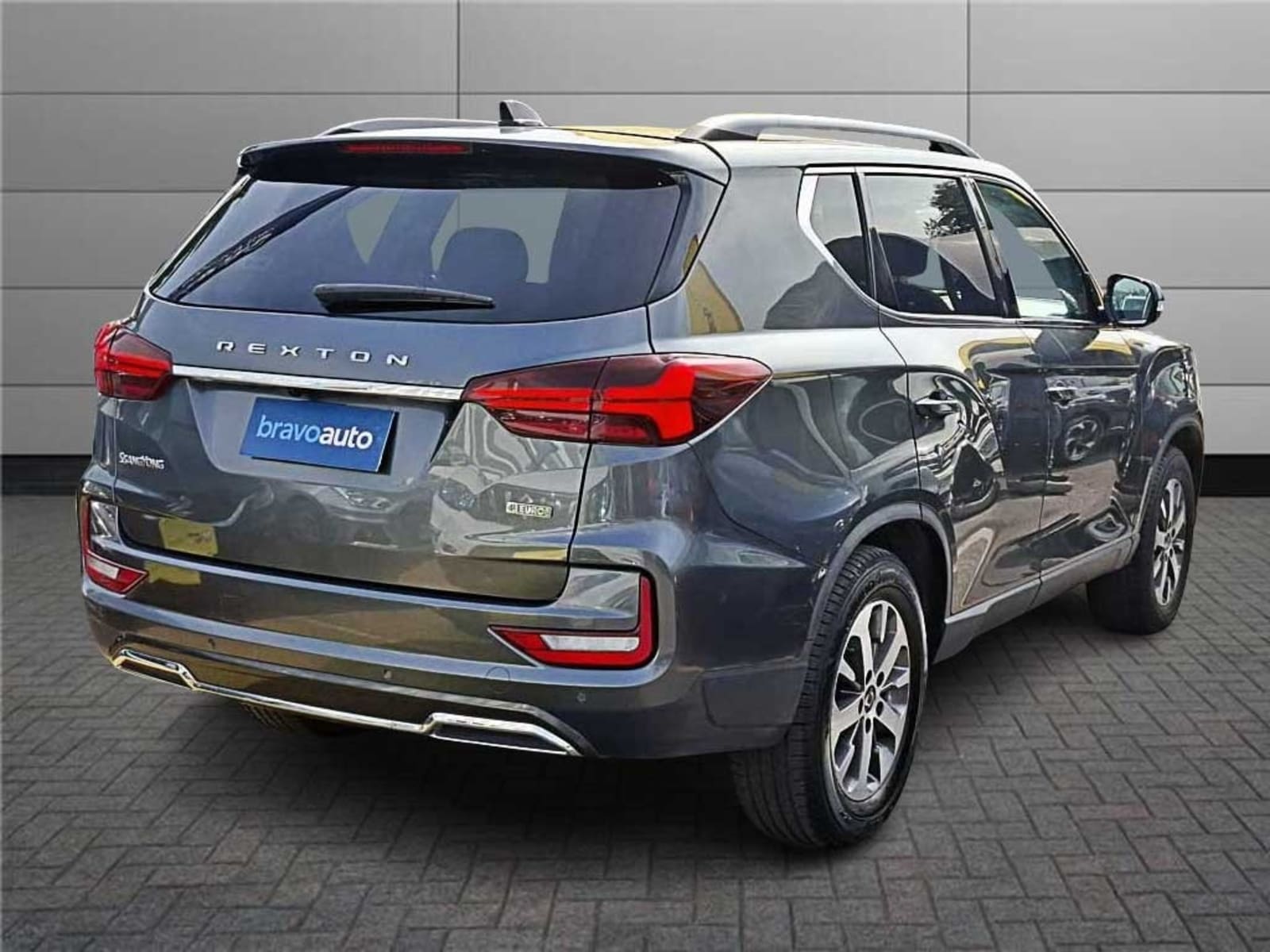 SSANGYONG REXTON 2.2 GLX AT DIESEL 2022 - Imagen 4 de 20
