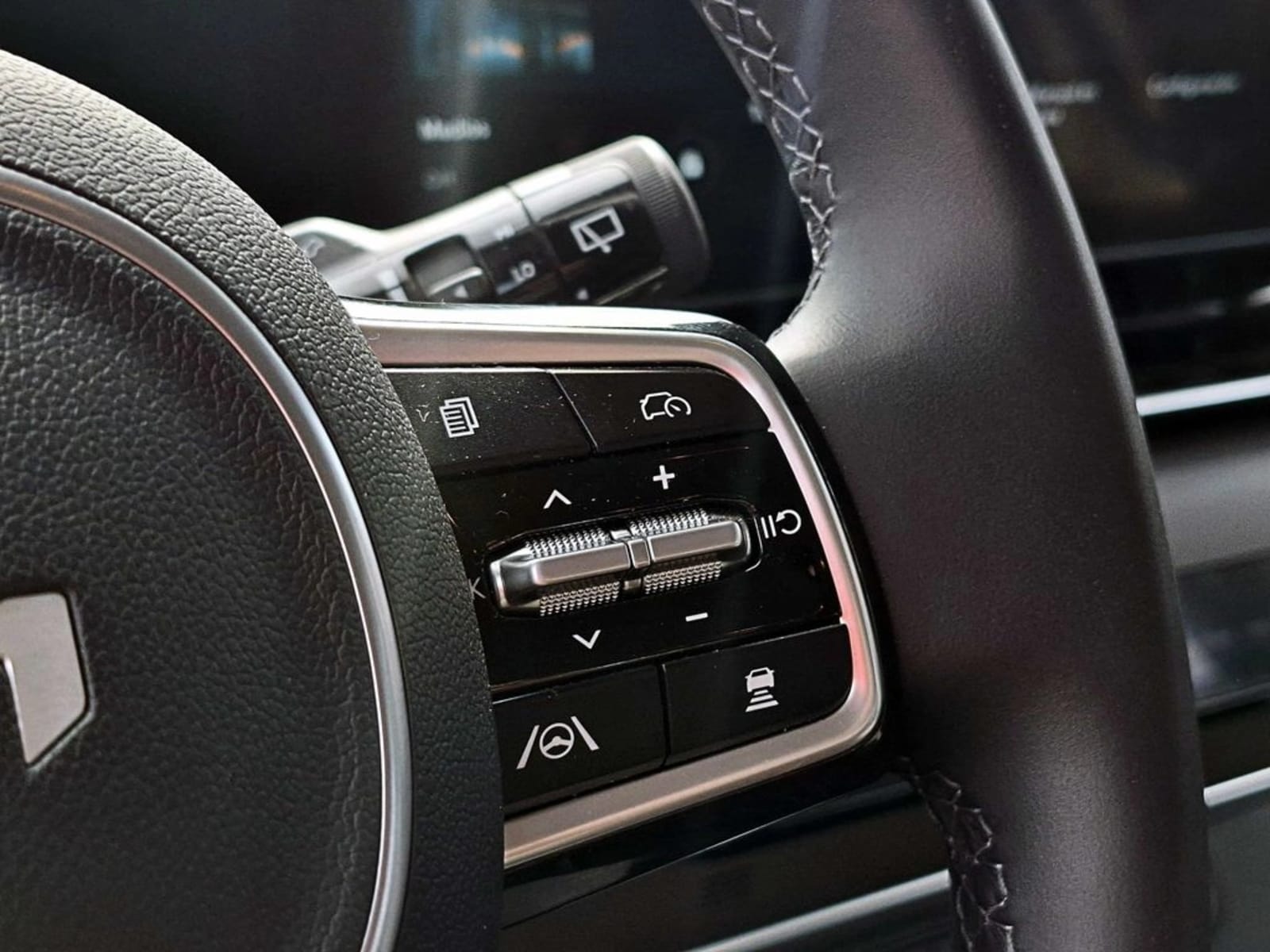 KIA CARNIVAL 2.2 EX LTD AT DIESEL 2025 - Imagen 18 de 20