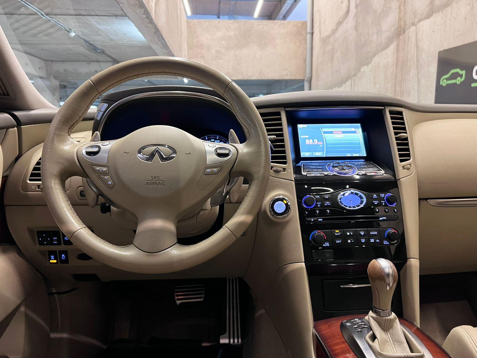 INFINITI QX70 3.7 AWD 2018 - Imagen 11 de 20