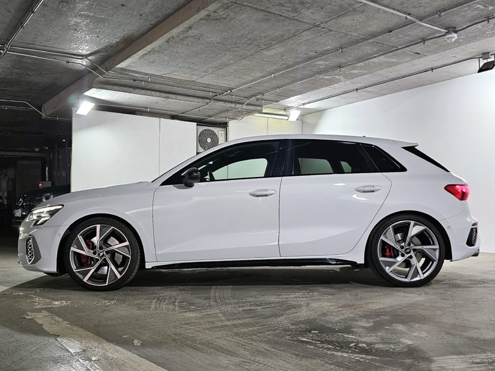 AUDI S3 2.0 TFSI SPORTBACK QUATTRO 2024 - Imagen 4 de 20