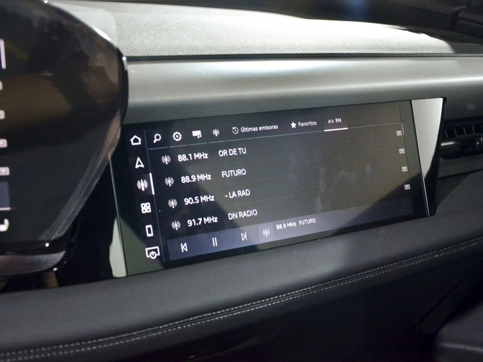 AUDI Q6 Sportback e-tron 55 S LINE QUATTRO 2025 - Imagen 16 de 17