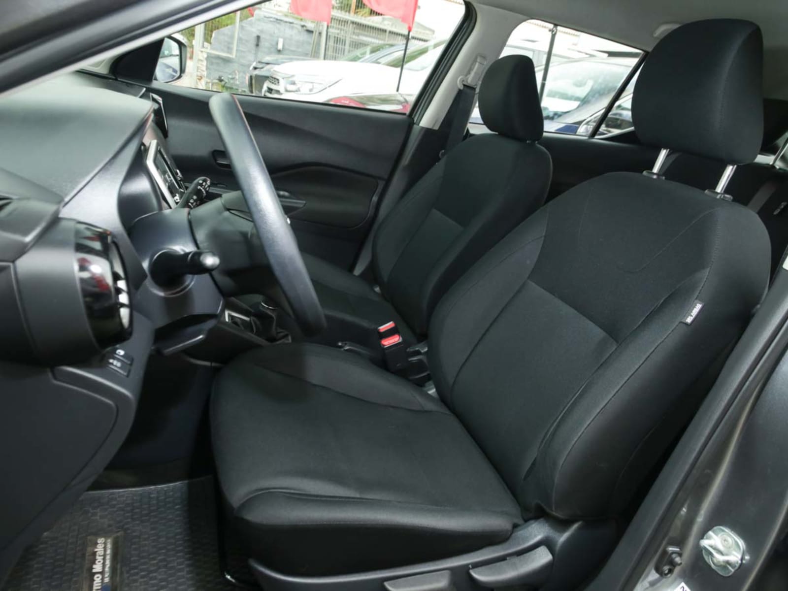 NISSAN KICKS 1.6 2025 - Imagen 10 de 13