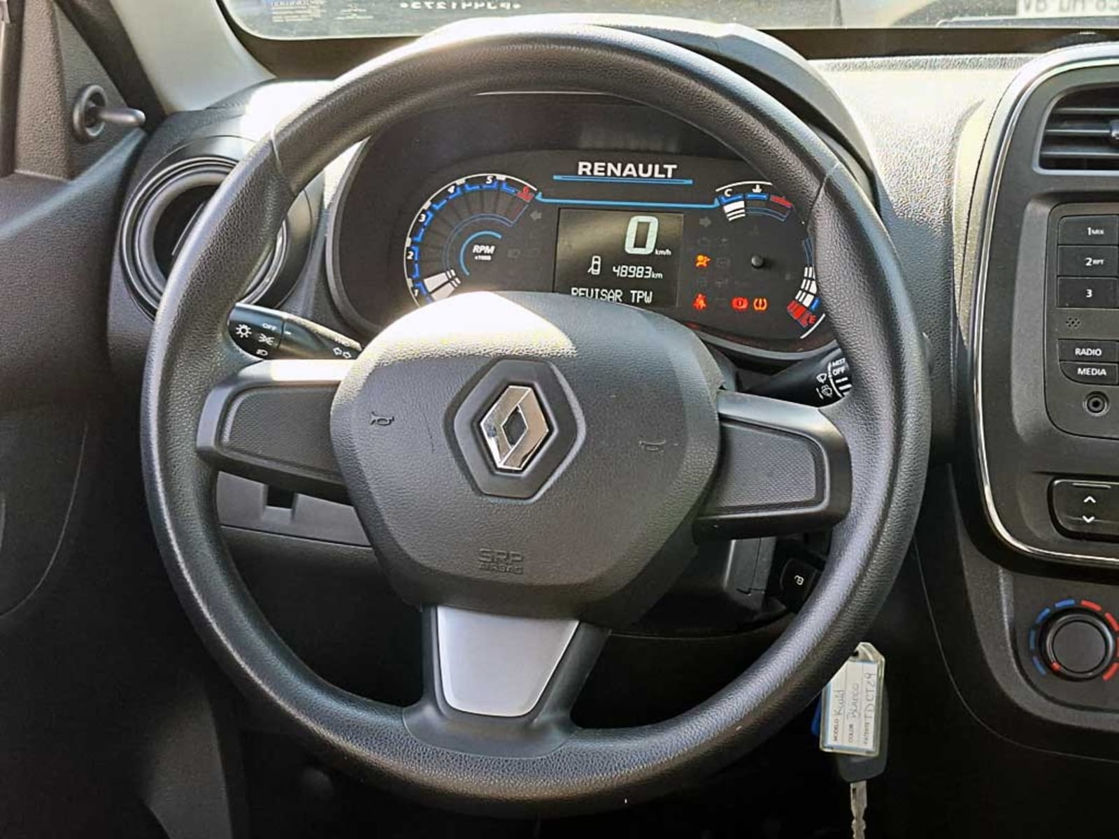 RENAULT KWID (IN) 1.0 HB ZEN MT 2024 - Imagen 13 de 17