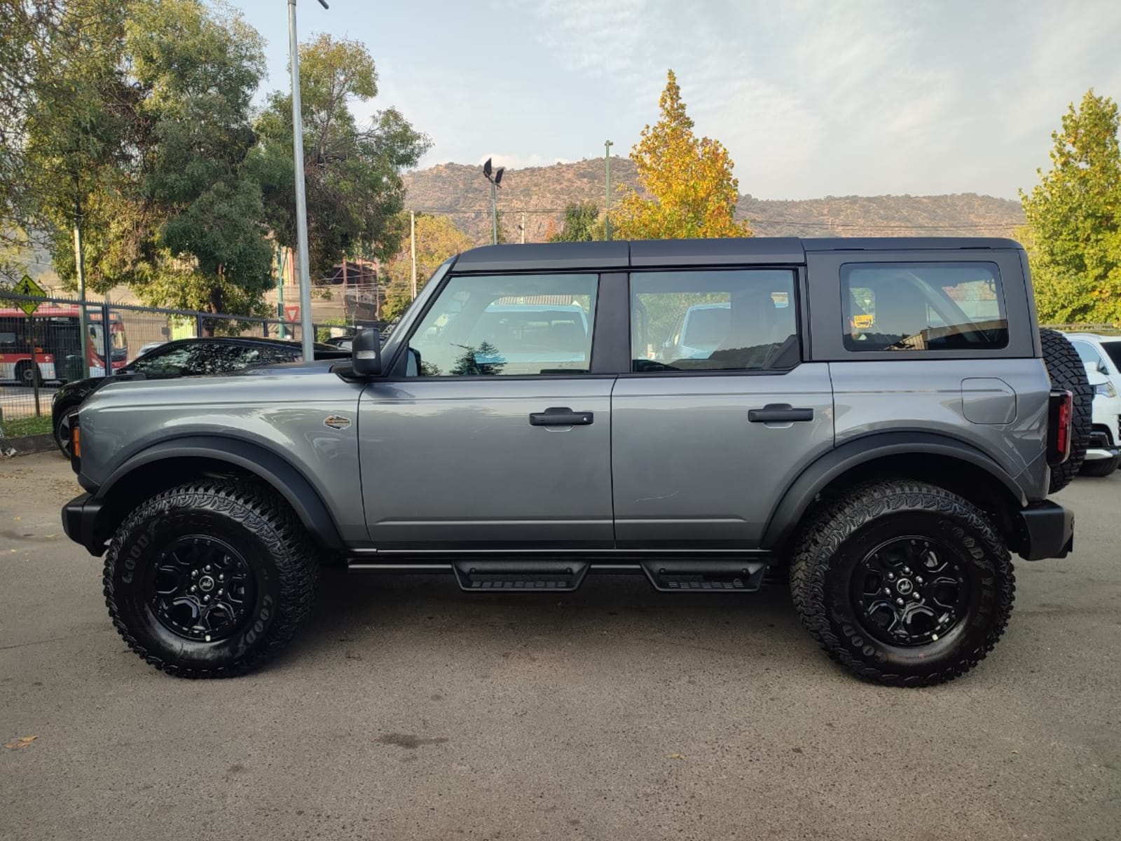 FORD BRONCO WILDTRAK 4X4 2.7 AUT 2025 - Imagen 5 de 18