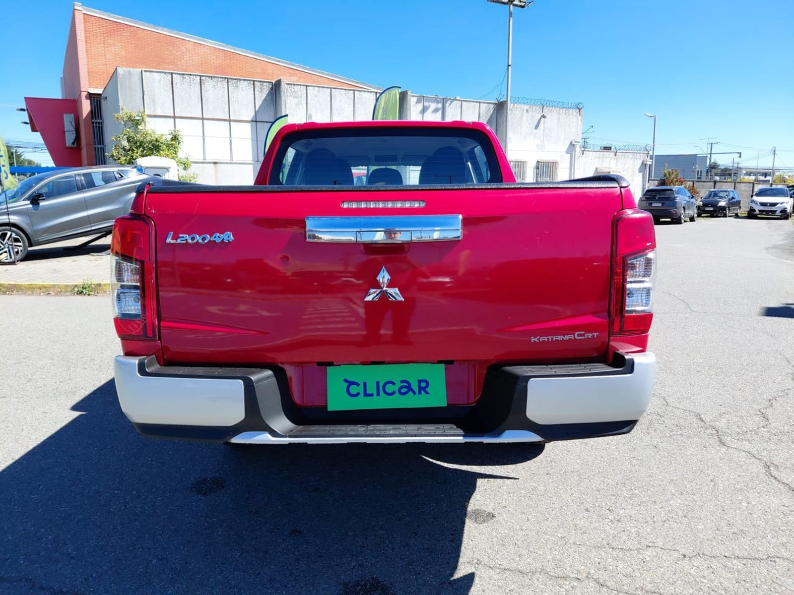 Mitsubishi L200 2.2 Katana Crt Diesel Dob. Cab. 4x4 Mt 4p 2024 - Imagen 6 de 8