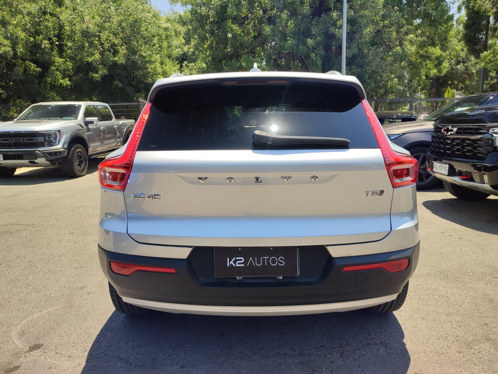 VOLVO XC40 T5 MOMENTUM PLUS 4WD 2.0 2019 - Imagen 7 de 17