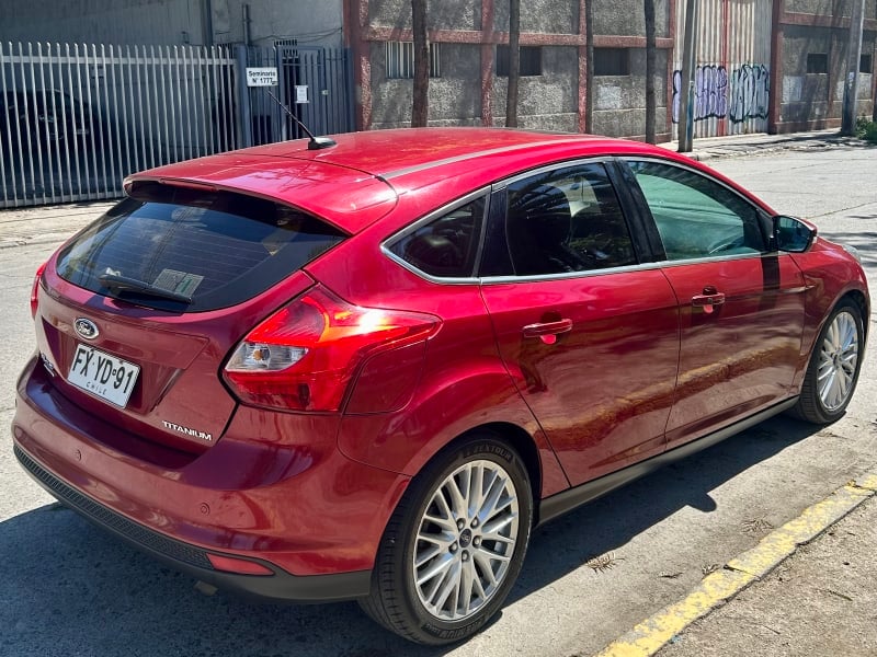 Ford Focus Titanium 2014 - Imagen 3 de 8