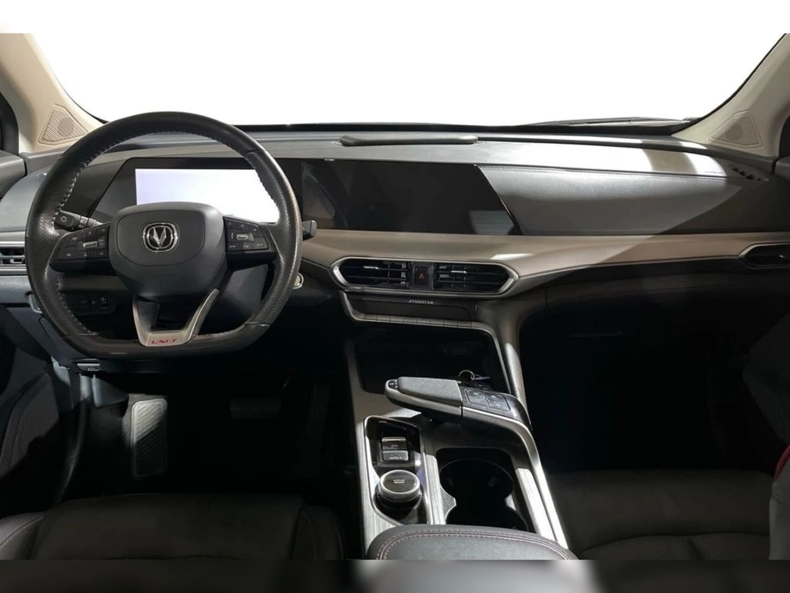 CHANGAN UNI-T 1.5 ELITE AT 2024 - Imagen 12 de 17