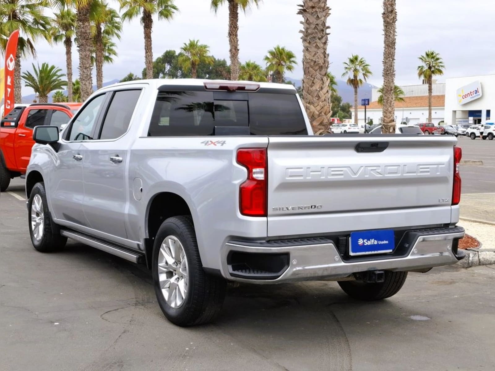 CHEVROLET SILVERADO DCAB 4X4 SOHC 5.3 AUT 2022 - Imagen 7 de 20