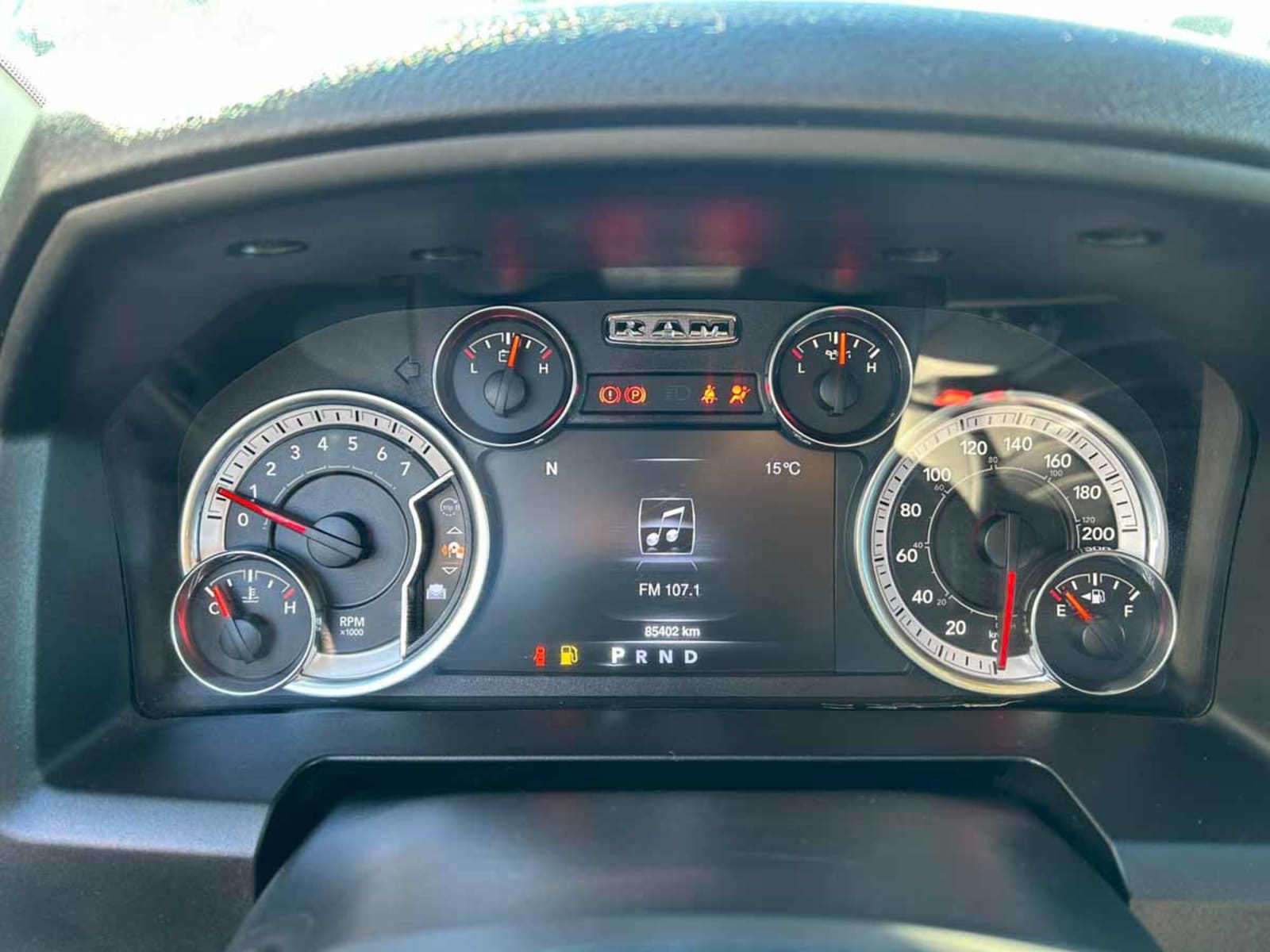 RAM 1500 SLT 4X4 3.6 AUT 2021 - Imagen 7 de 14