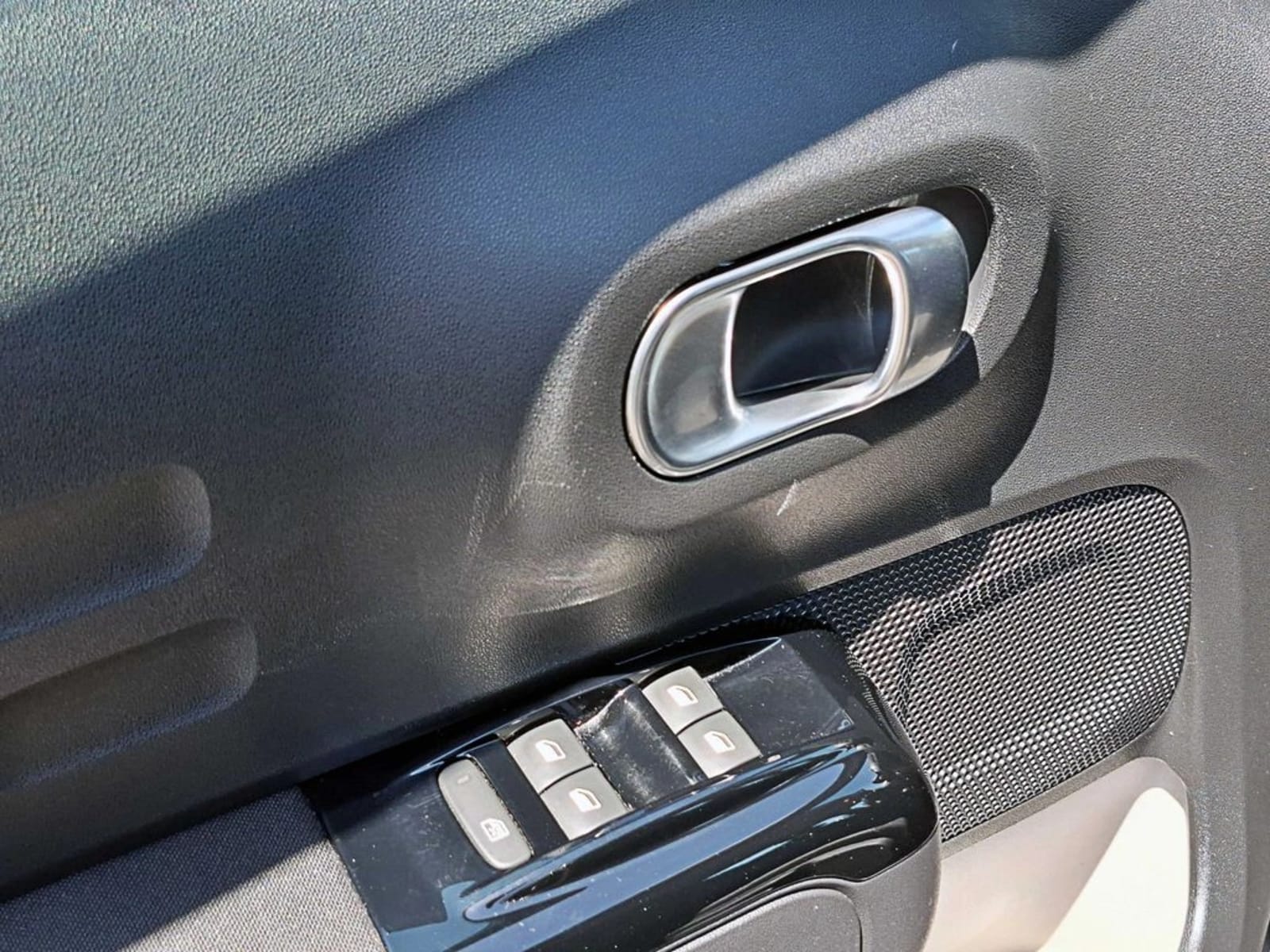 CITROEN C3 1.2  MT 5P 2021 - Imagen 9 de 18