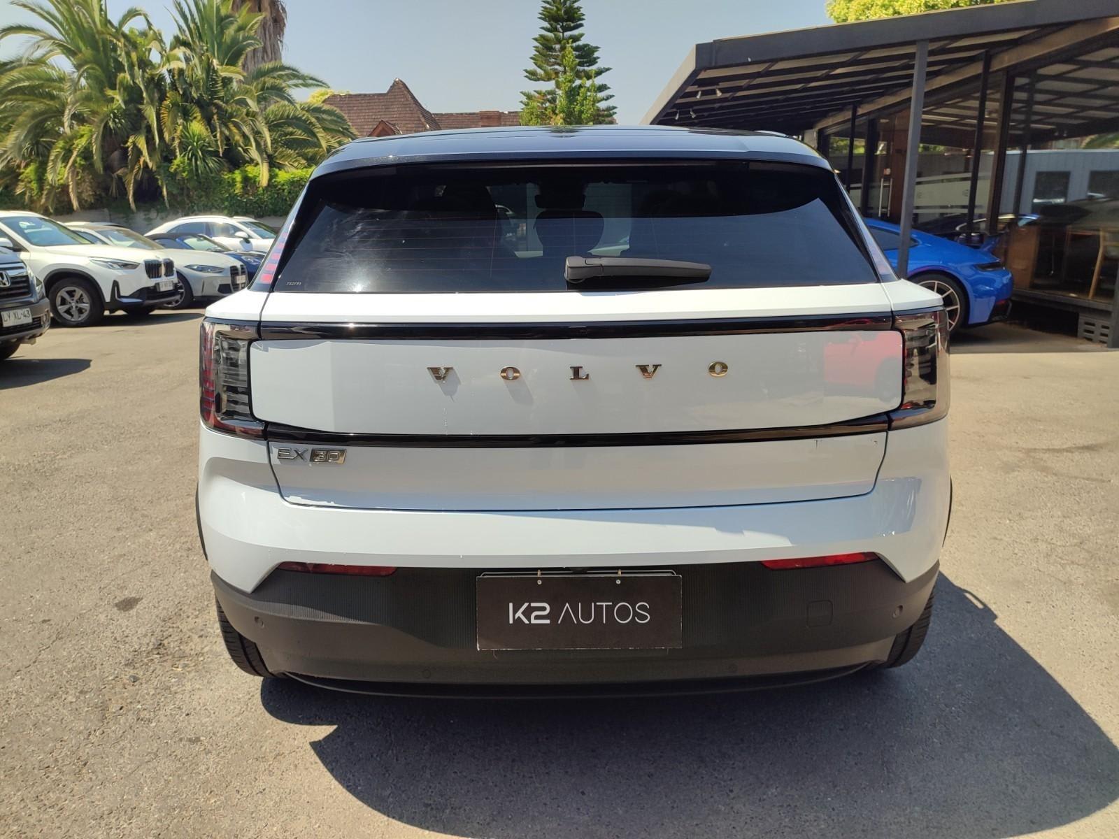 VOLVO EX30 ULTRA E60 BEV 69 KWH 2025 - Imagen 7 de 17