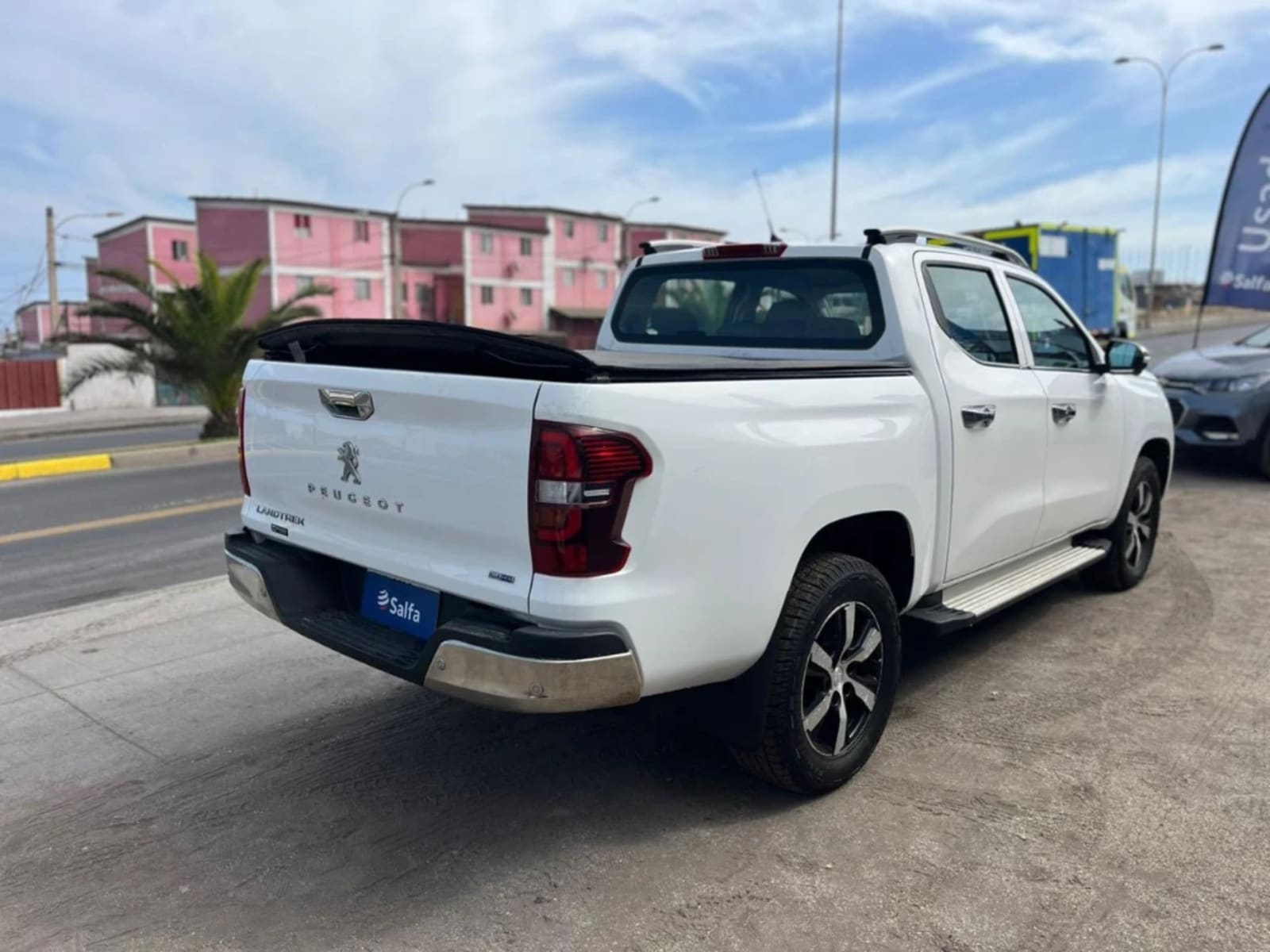 PEUGEOT LANDTREK 2.2 ACTION4 BLUEHDI DIESEL 4X4 180HP AT 4P 2024 - Imagen 4 de 20