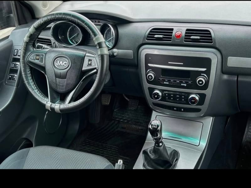 JAC T6 2.0 COMFORT DOB. CAB. 4X2 MT 4P 2022 - Imagen 8 de 8
