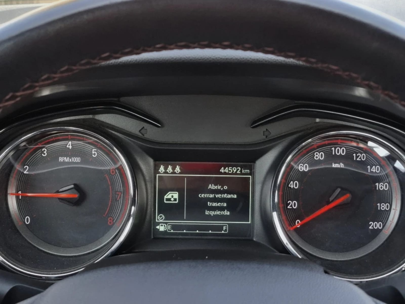 CHEVROLET ONIX 1.0T RS R 4X2 HB MT 5P 2024 - Imagen 15 de 20
