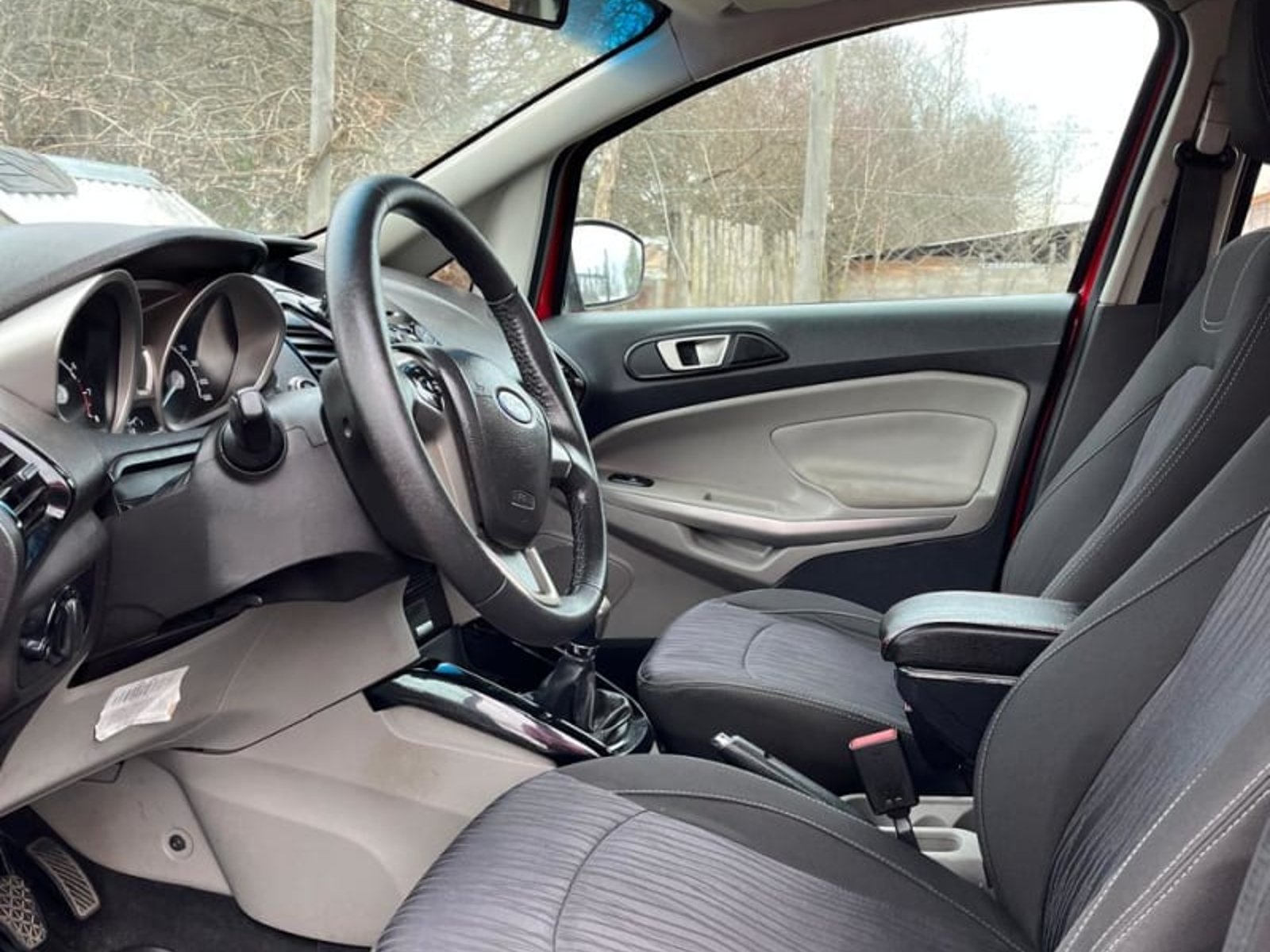 Ford ECOSPORT 2016 - Foto 4 de 6