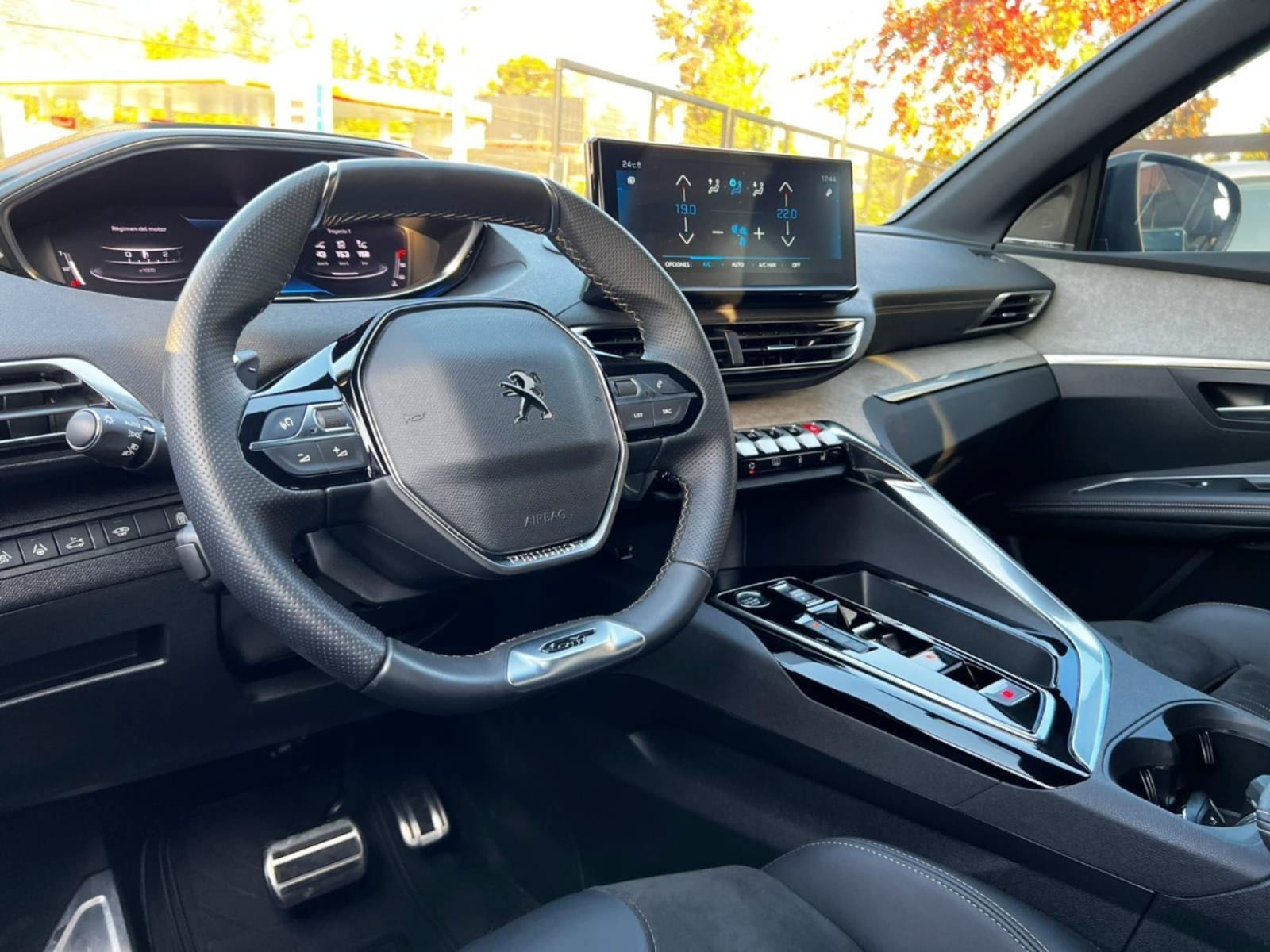 PEUGEOT 3008 GT HDI 1.5 2024 - Imagen 10 de 20