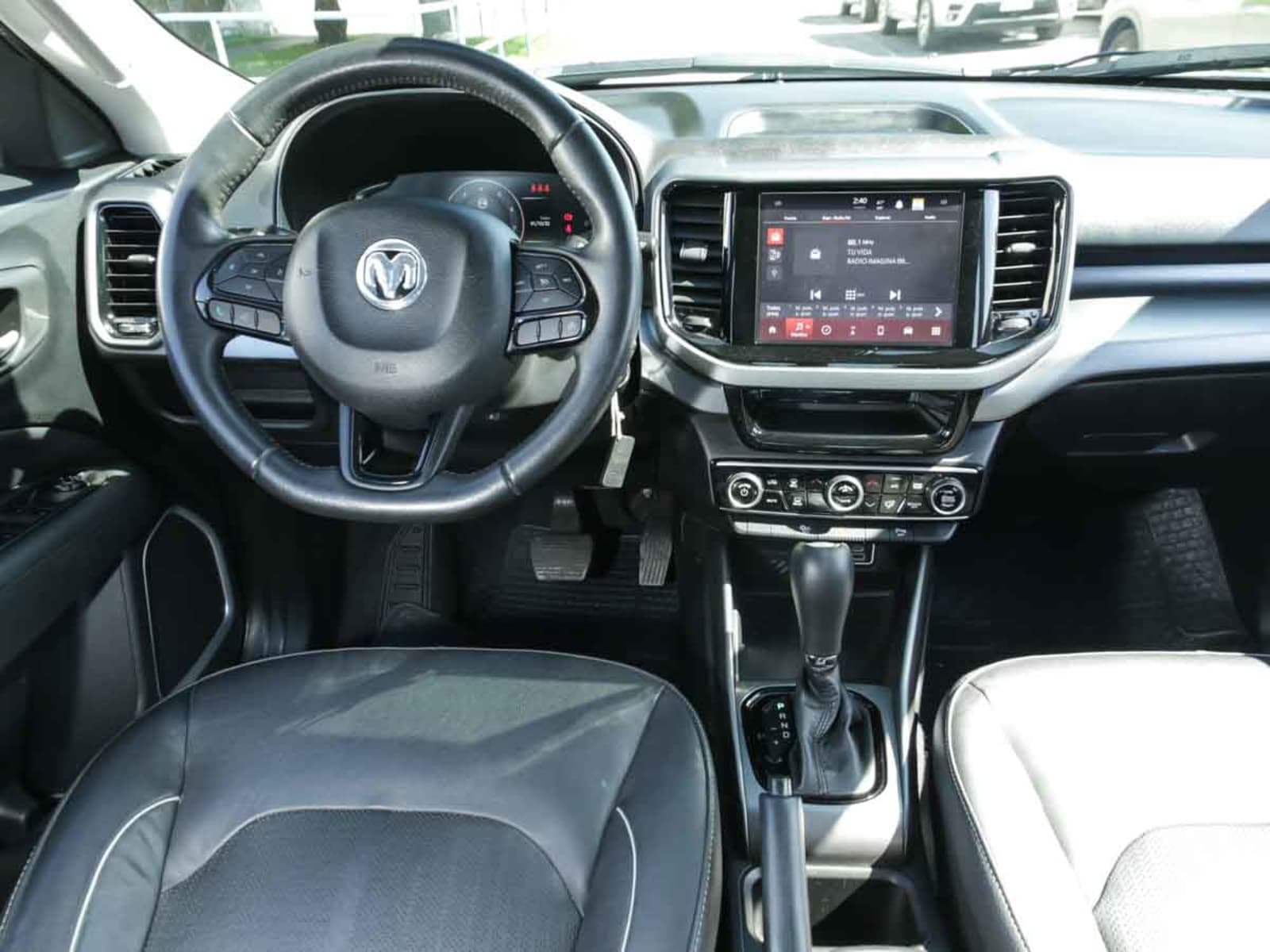 RAM 1000 BIG HORN 1.8 AUT 2023 - Imagen 13 de 14